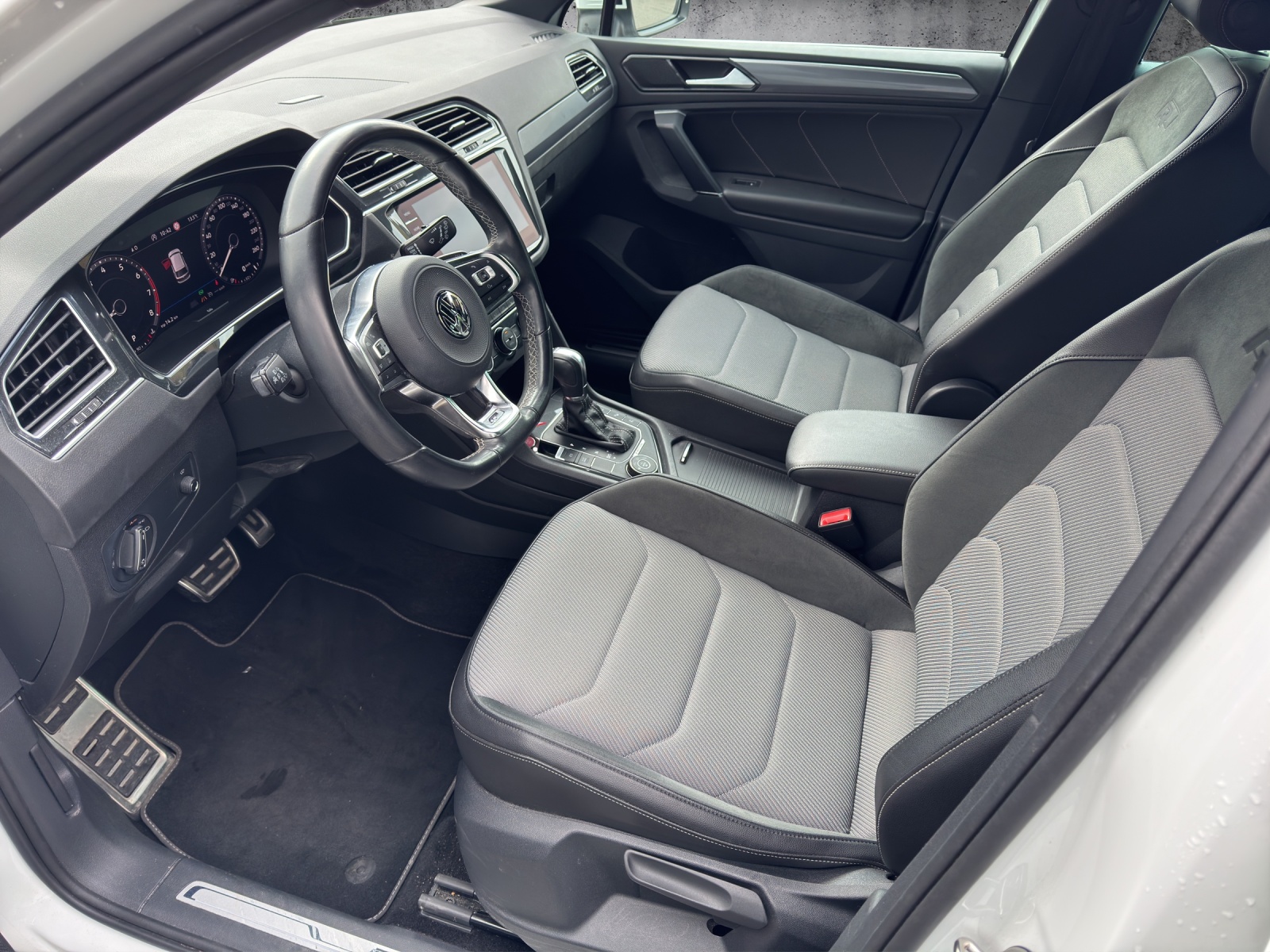 VW Tiguan 2.0TSI Highline 4Motion DSG-image-8