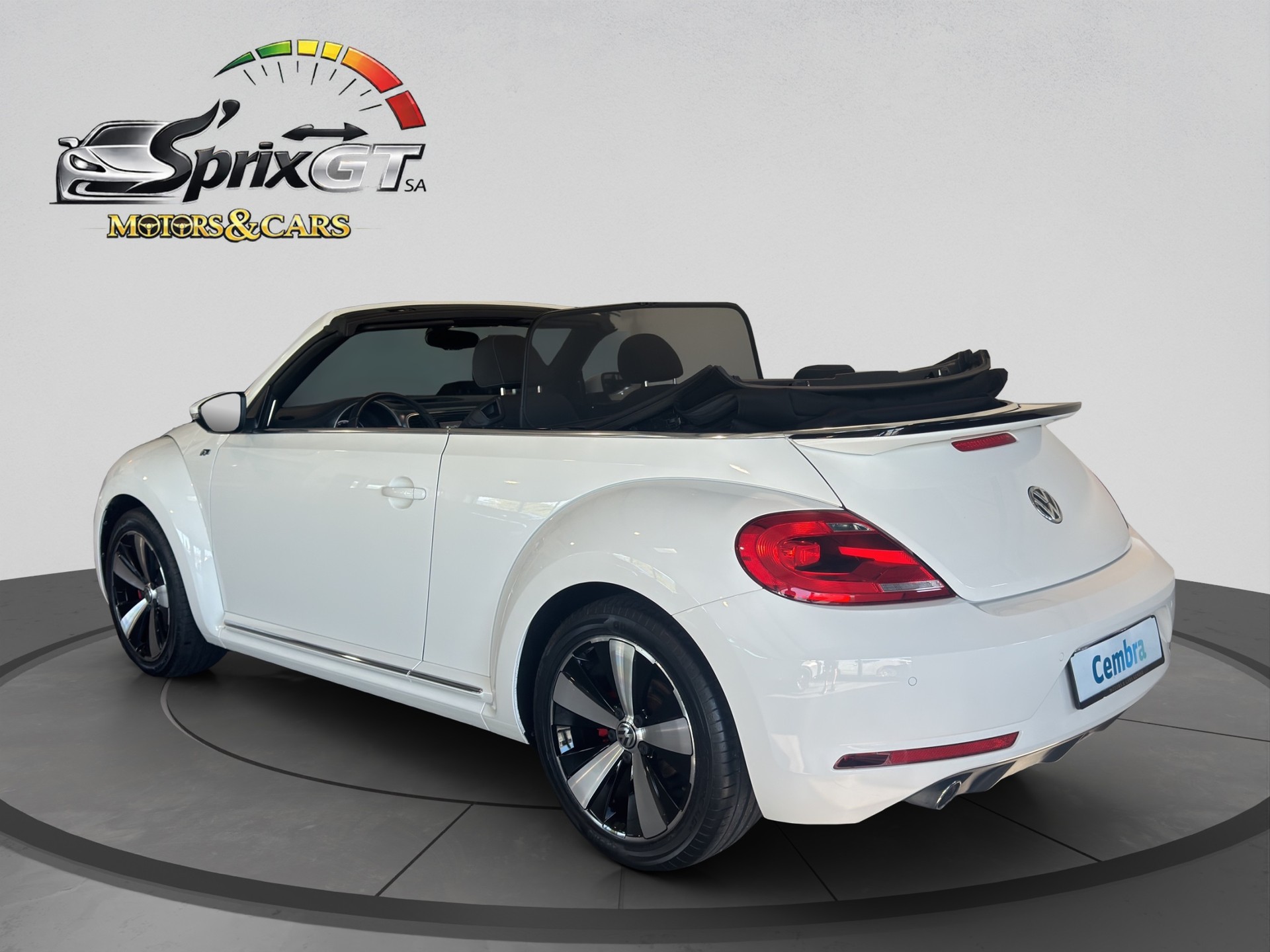 VW Beetle Cabrio 2.0 TSI Sport-showroom-element-2