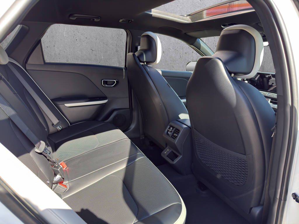 KIA K4 SW 1.6 T-GDi GT-Line-image-13