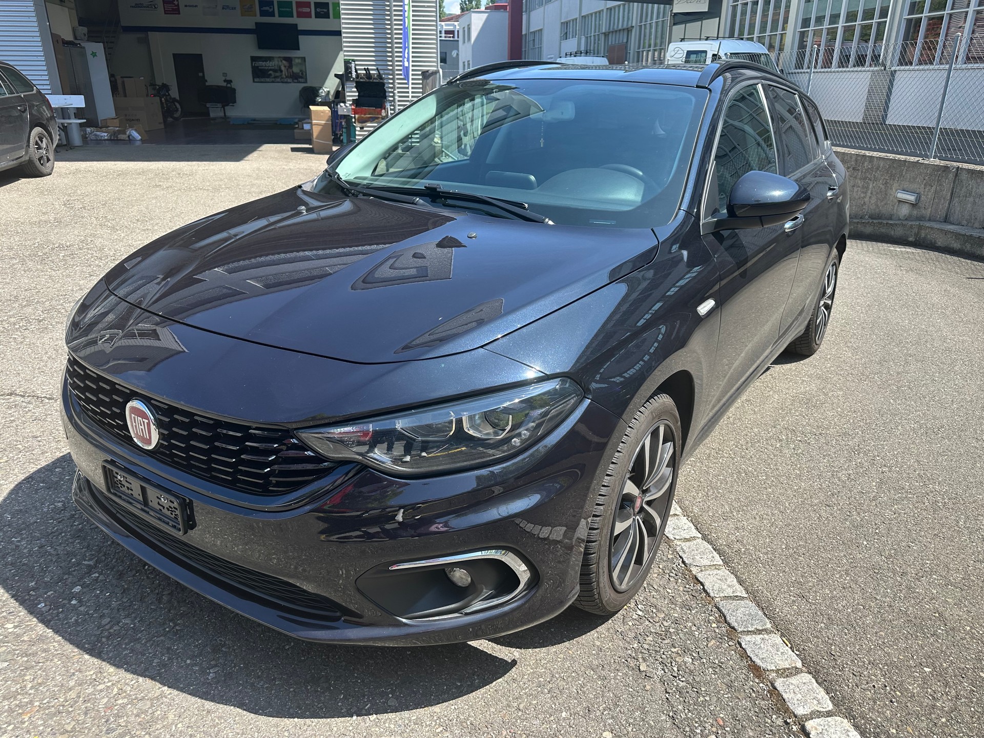 FIAT Tipo 1.4TJet Station Wagon Lounge-image-1