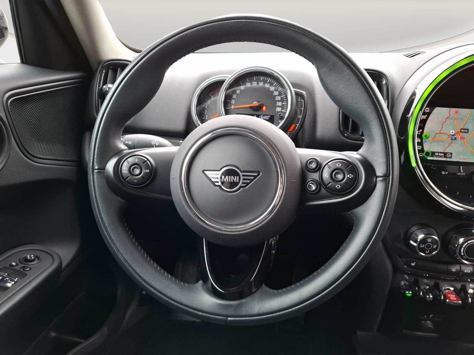 MINI Countryman Cooper ALL4 Steptronic-image-14