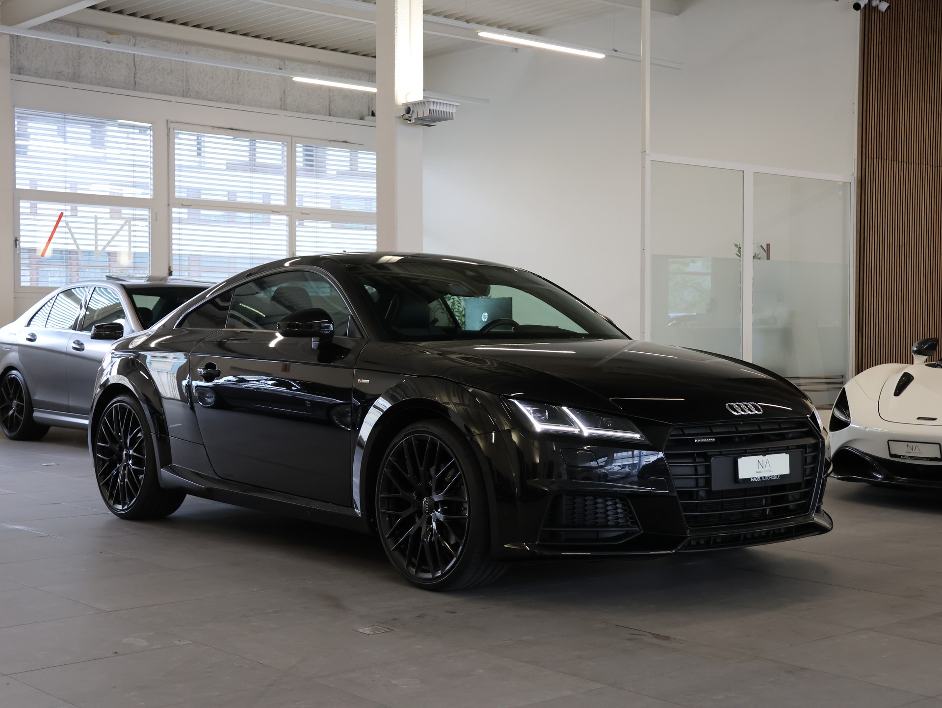 AUDI TT Coupé 2.0 TFSI quattro S-tronic *ALL BLACK*B&O*-showroom-element-1