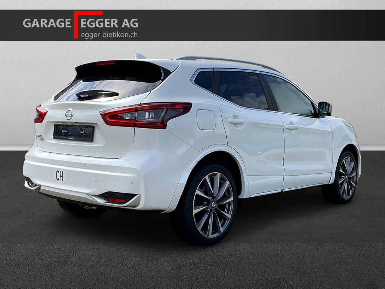 NISSAN Qashqai 1.3 DIG-T 160 PS Tekna-image-2