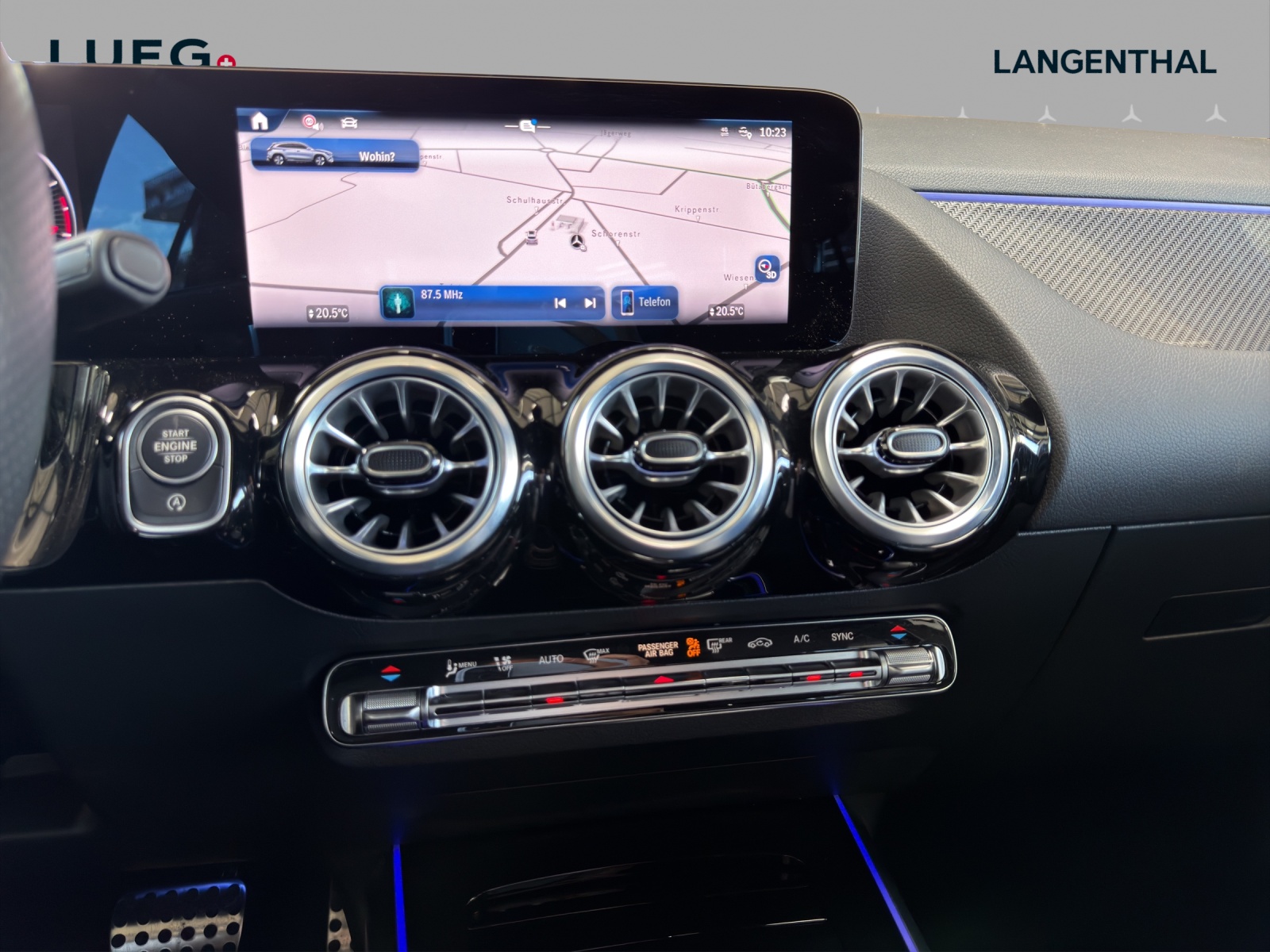 MERCEDES-BENZ GLA 200 7G-DCT-image-11