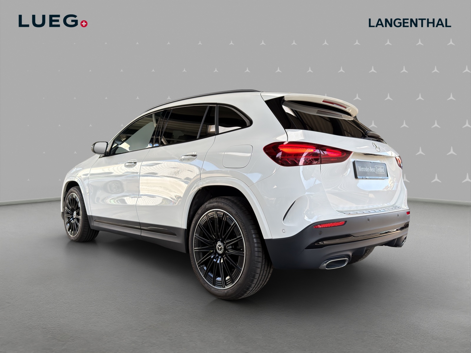MERCEDES-BENZ GLA 200 7G-DCT-image-2