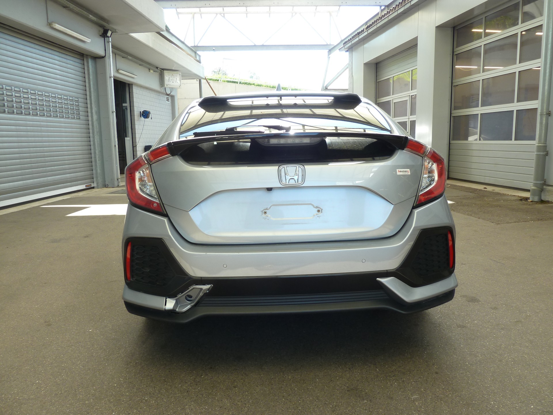 HONDA Civic 1.0 VTEC Elegance CVT-image-4