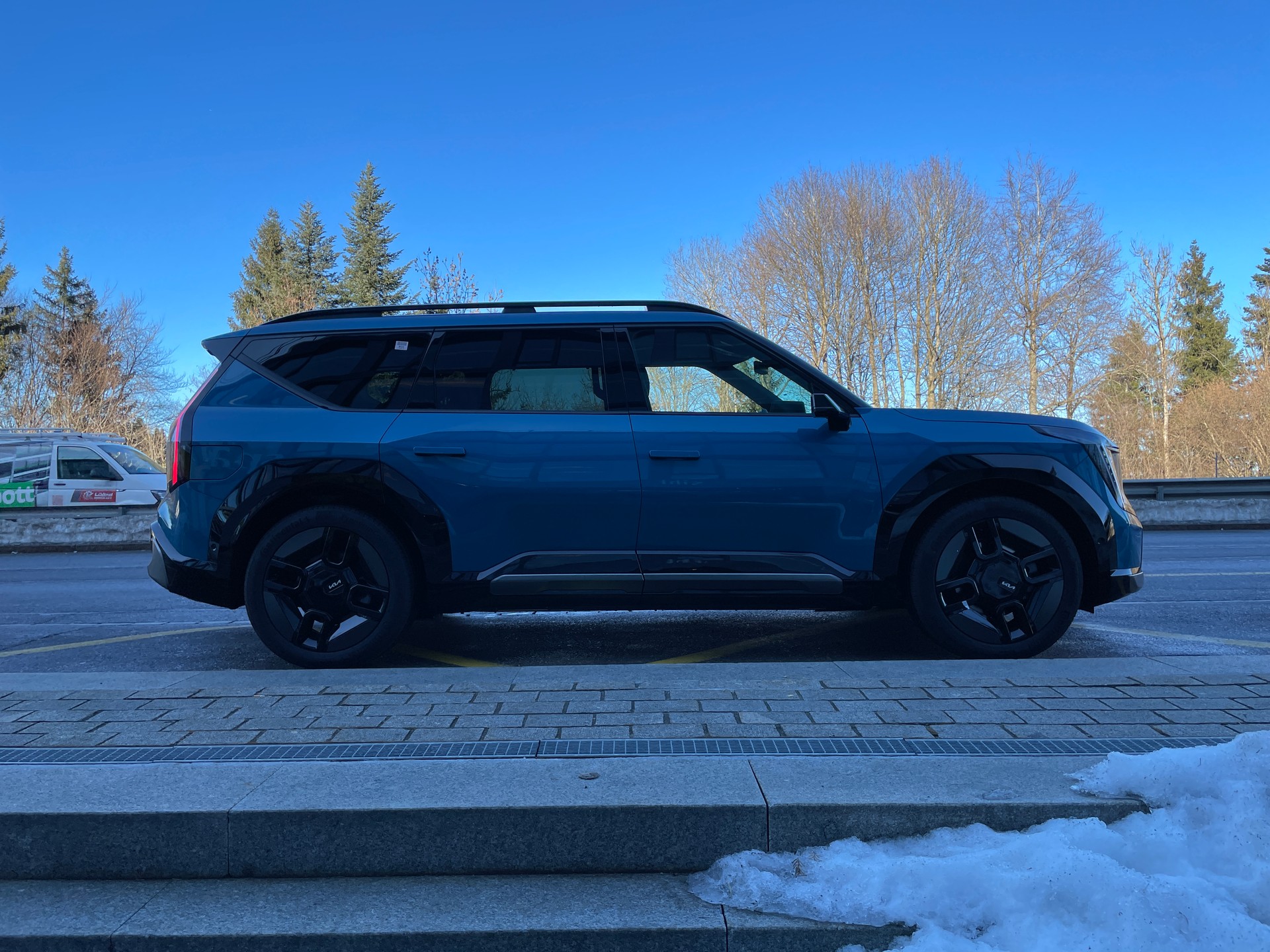 KIA EV9 99,8 kWh GT-Line 4x4 mit Panoramadach, 7-Sitzer, Digitale Spiegel-image-5