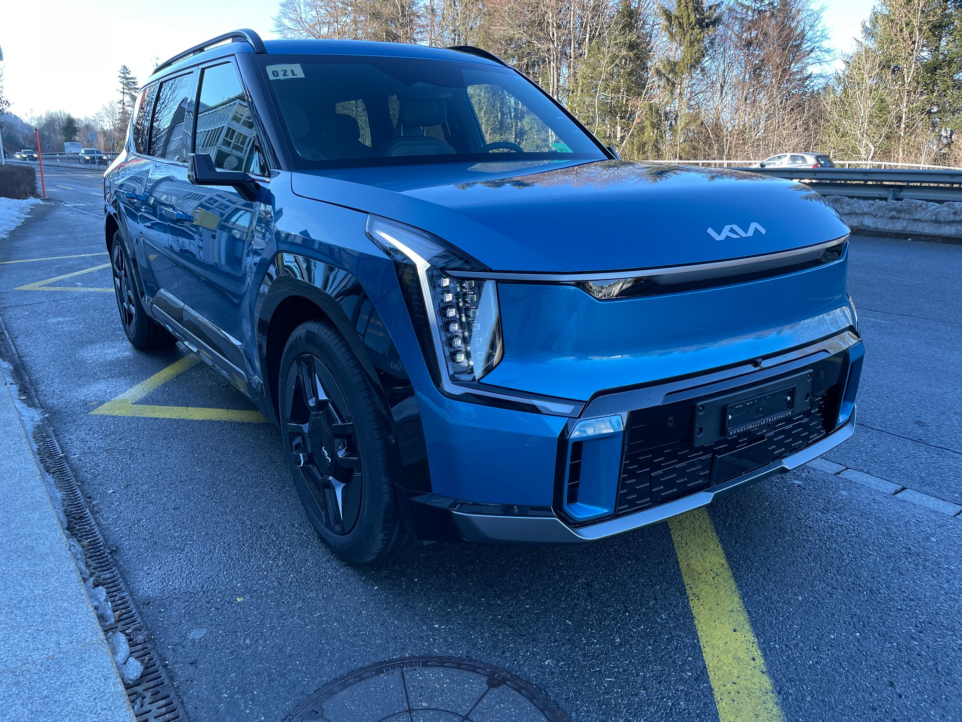 KIA EV9 99,8 kWh GT-Line 4x4 mit Panoramadach, 7-Sitzer, Digitale Spiegel-image-4