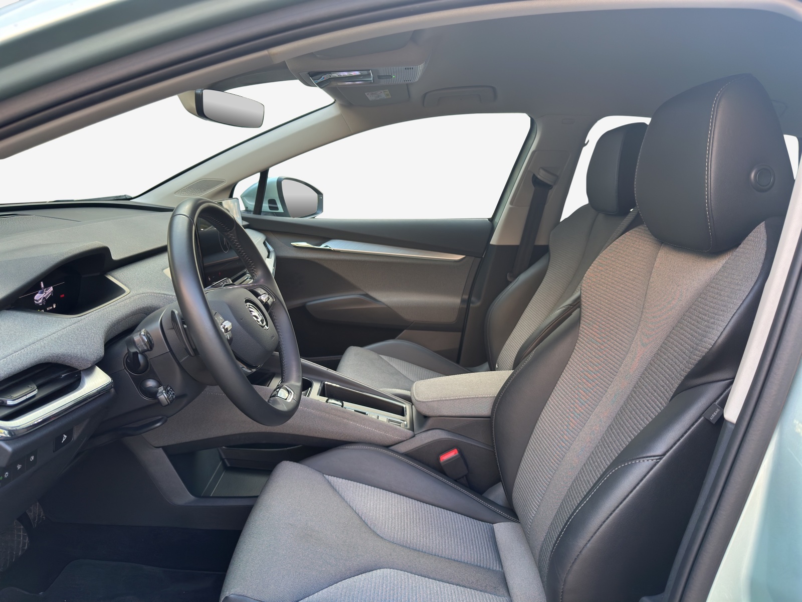 SKODA Enyaq iV 80x-image-8