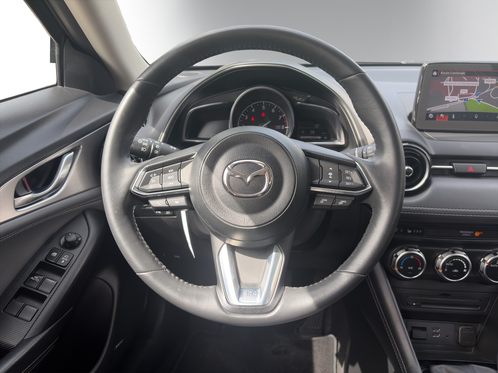 MAZDA CX-3 G 150 Revolution 4WD-image-11