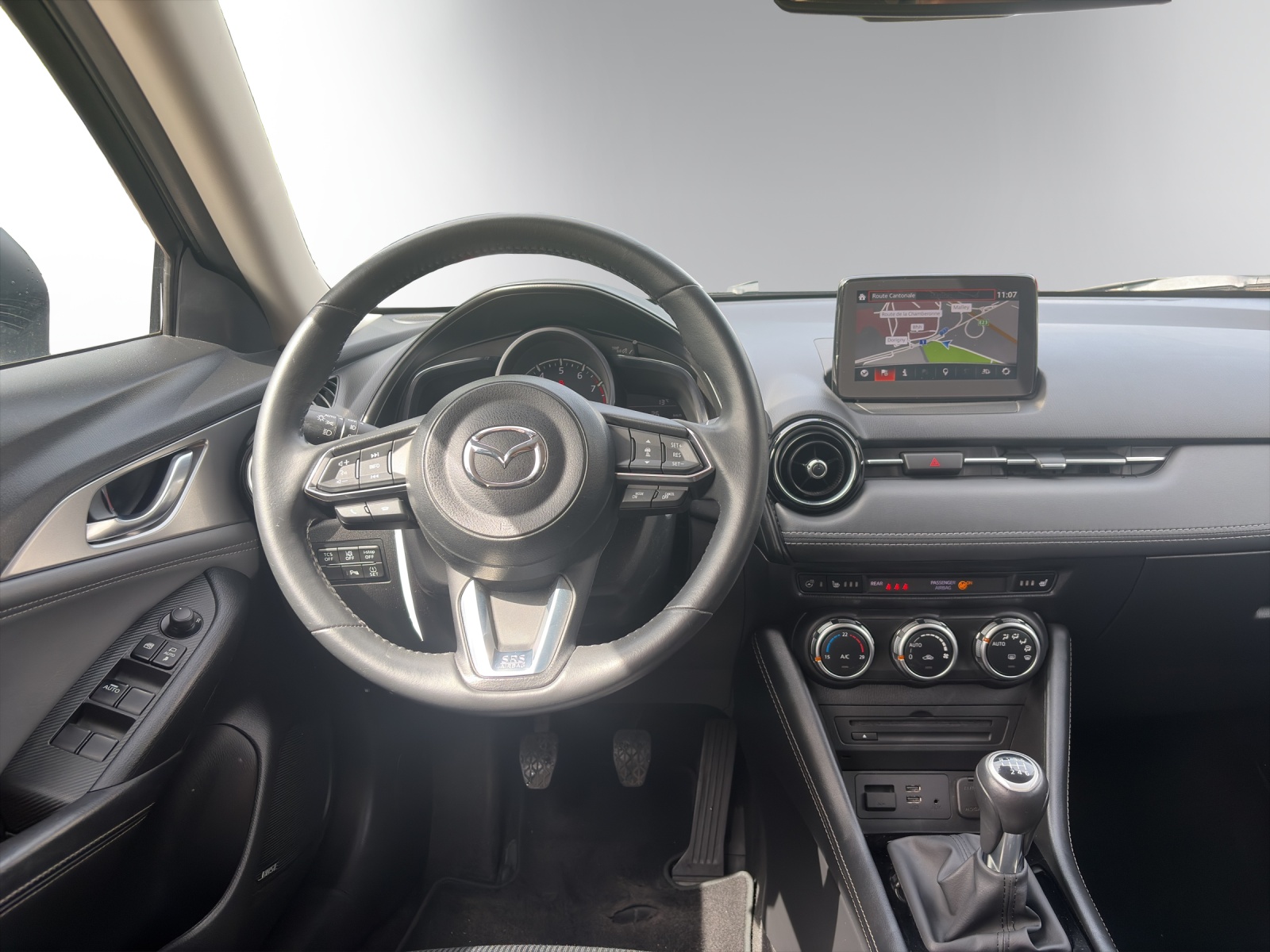 MAZDA CX-3 G 150 Revolution 4WD-image-10