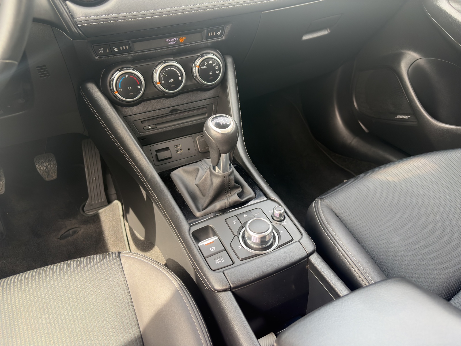 MAZDA CX-3 G 150 Revolution 4WD-image-13