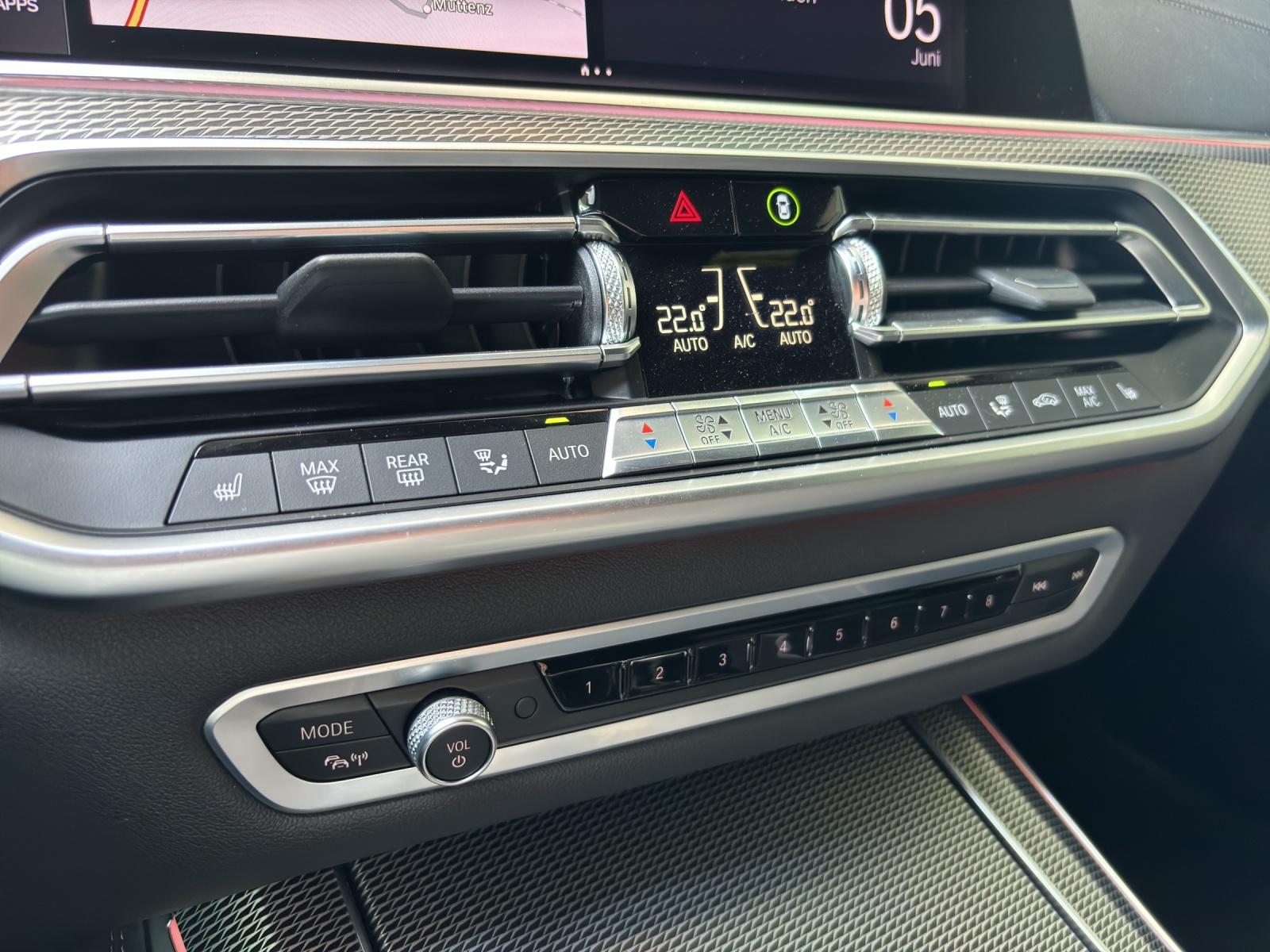 BMW X5 M50i xDrive-image-14