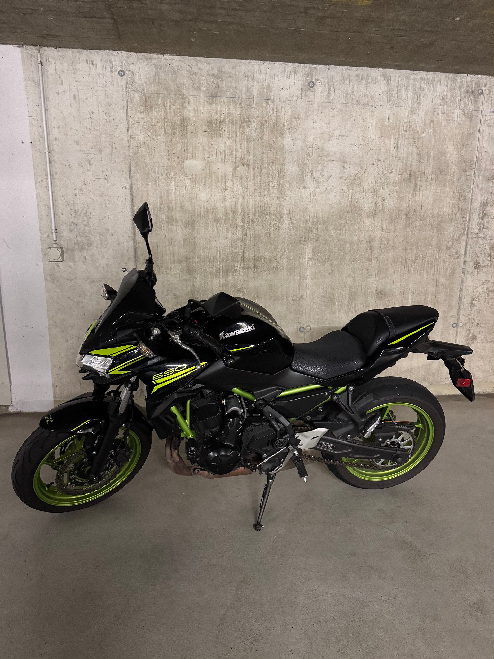 KAWASAKI Z 650 (35kW)-image-0