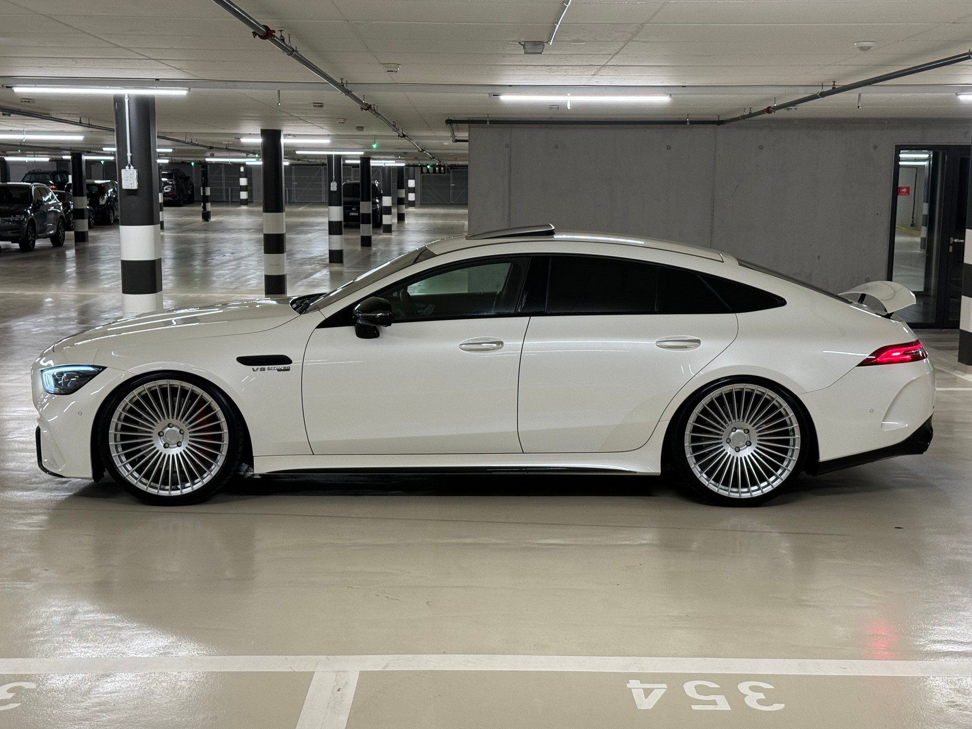 MERCEDES-BENZ AMG GT 4 63 4Matic+ Speedshift MCT-showroom-element-1