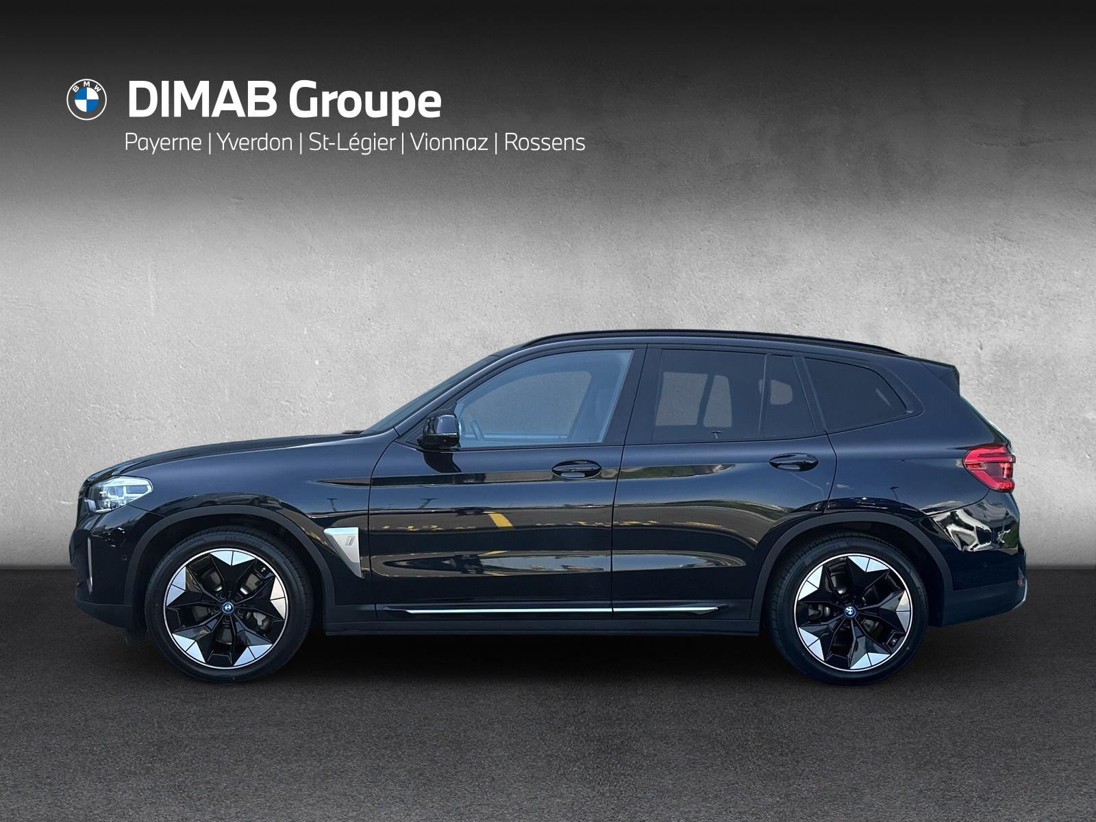 BMW iX3 E-Motor G08 (CH) AHK-showroom-element-2