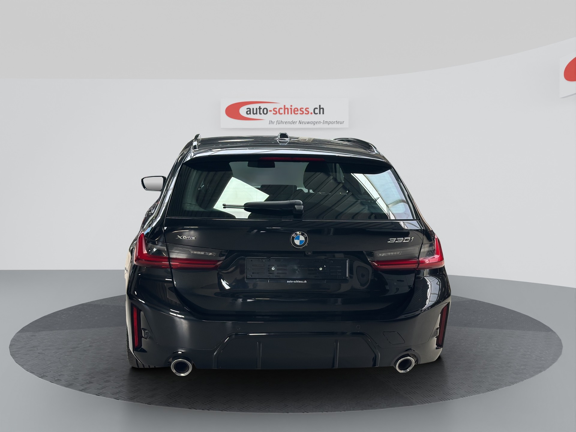 BMW 330i Touring xDrive Steptronic M Sport-image-3