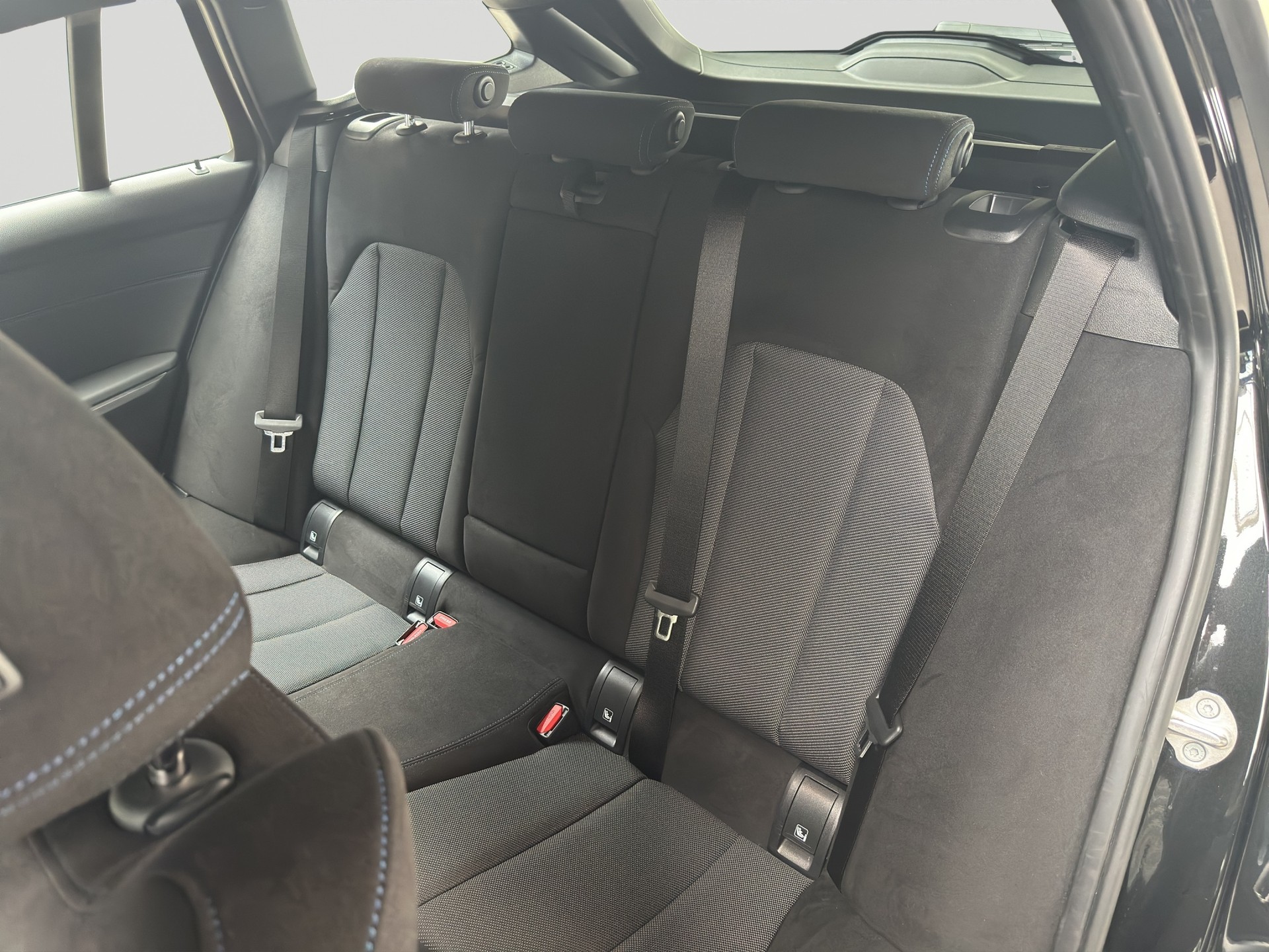 BMW 330i Touring xDrive Steptronic M Sport-image-7