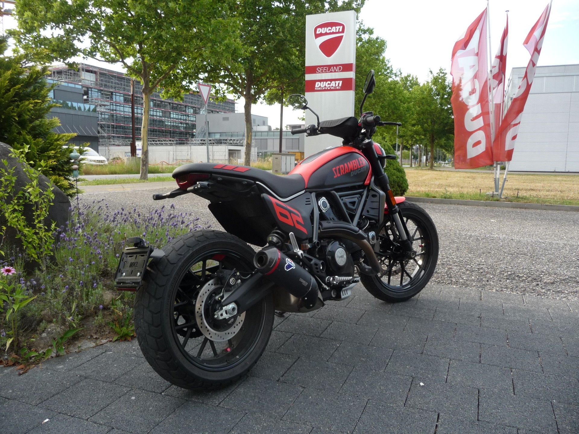 DUCATI Scrambler 803 Full Throttle-image-3