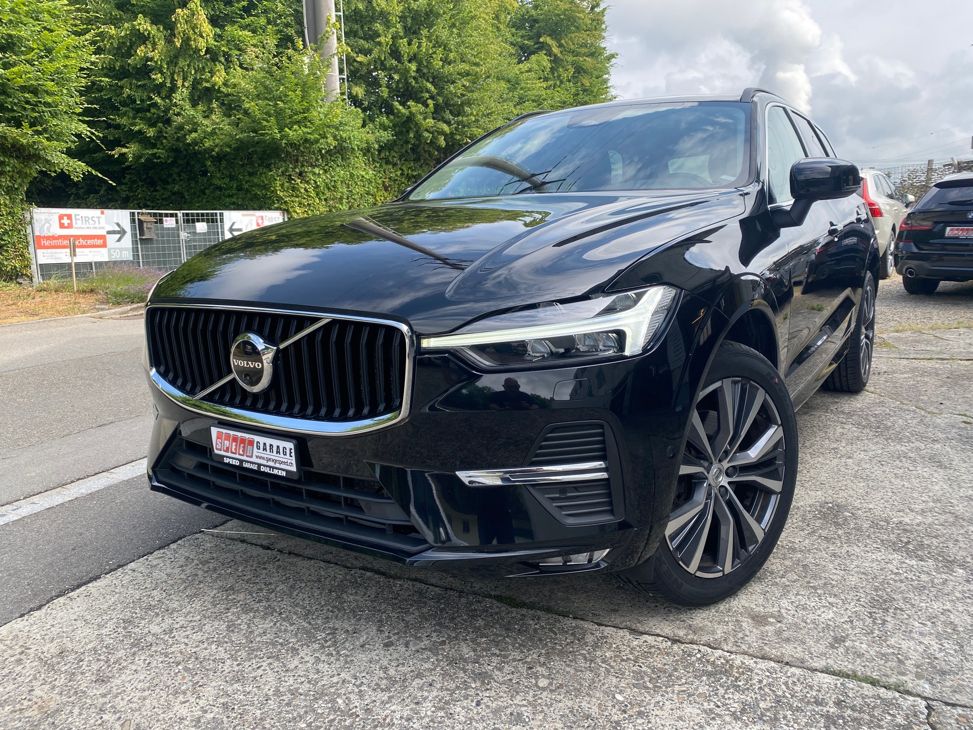 VOLVO XC60 B4 Benzin Mild Hybrid Momentum Geartronic