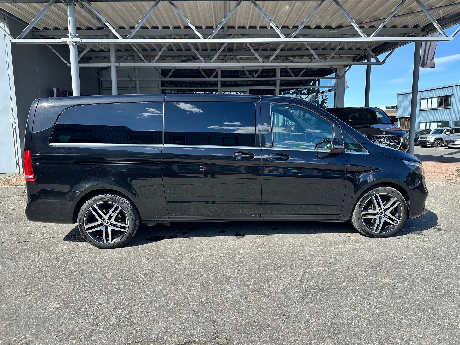 MERCEDES-BENZ V 250 d Avantgarde Extra Lang 4matic-showroom-element-1