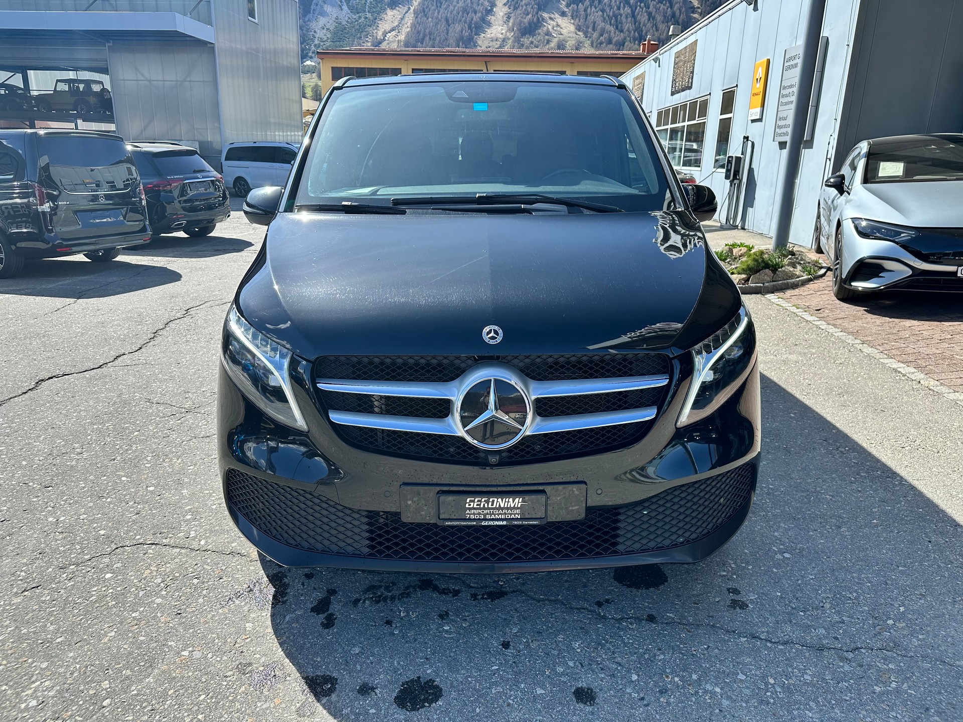 MERCEDES-BENZ V 250 d Avantgarde Extra Lang 4matic-showroom-element-3