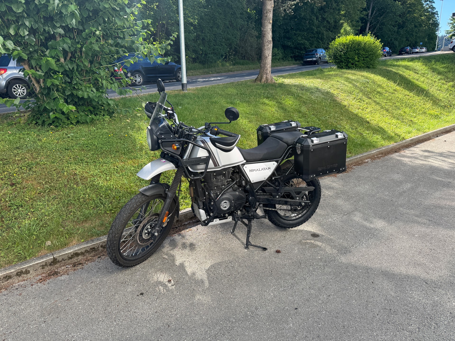 ROYAL ENFIELD Himalayan-image-0