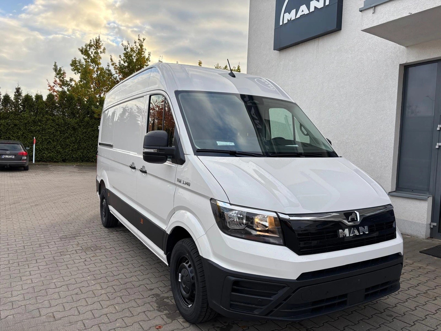 MAN TGE 3.5 Lang Kasten-showroom-element-2