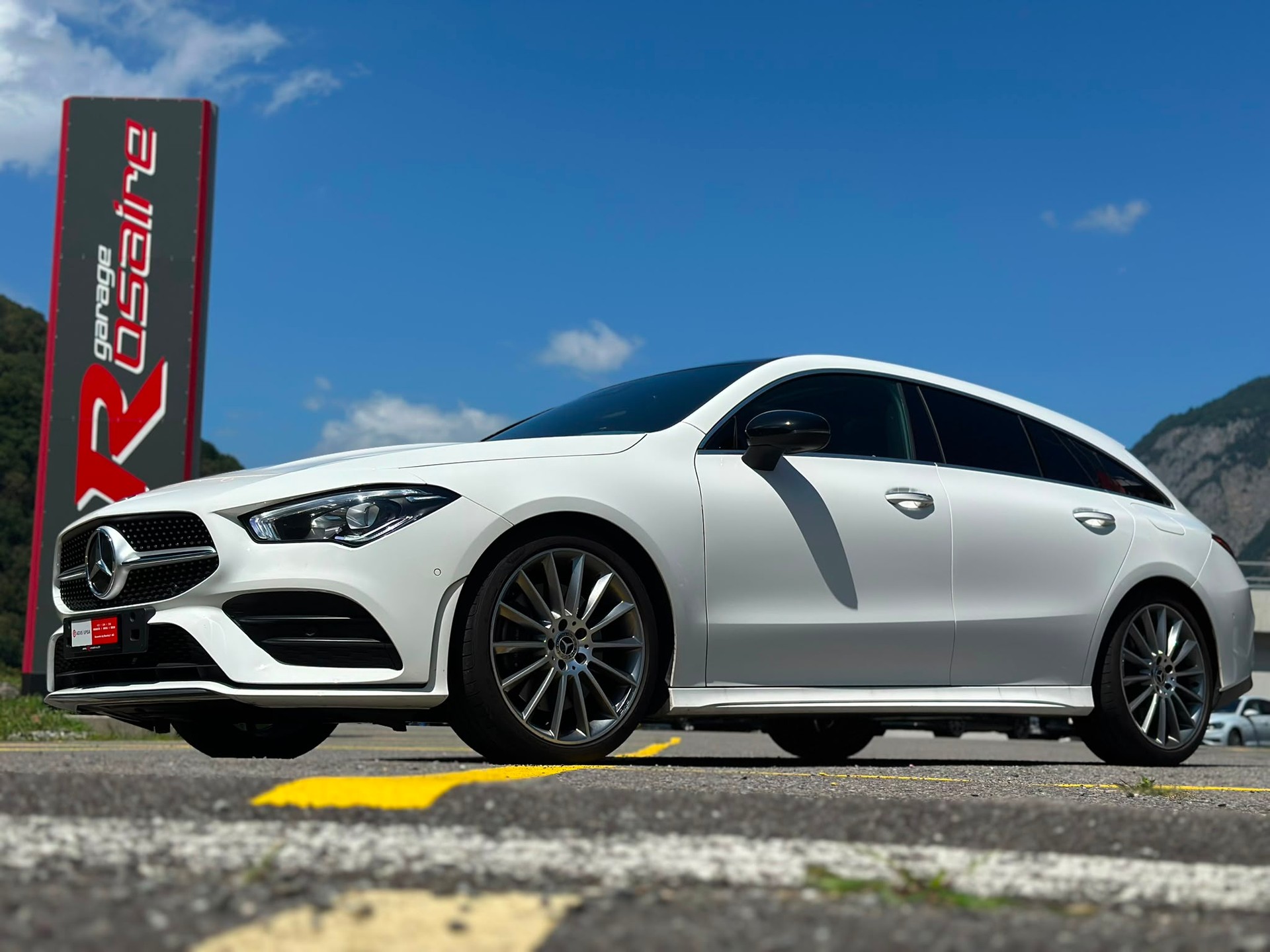 MERCEDES-BENZ CLA 220 Shooting Brake 7G-DCT AMG Line