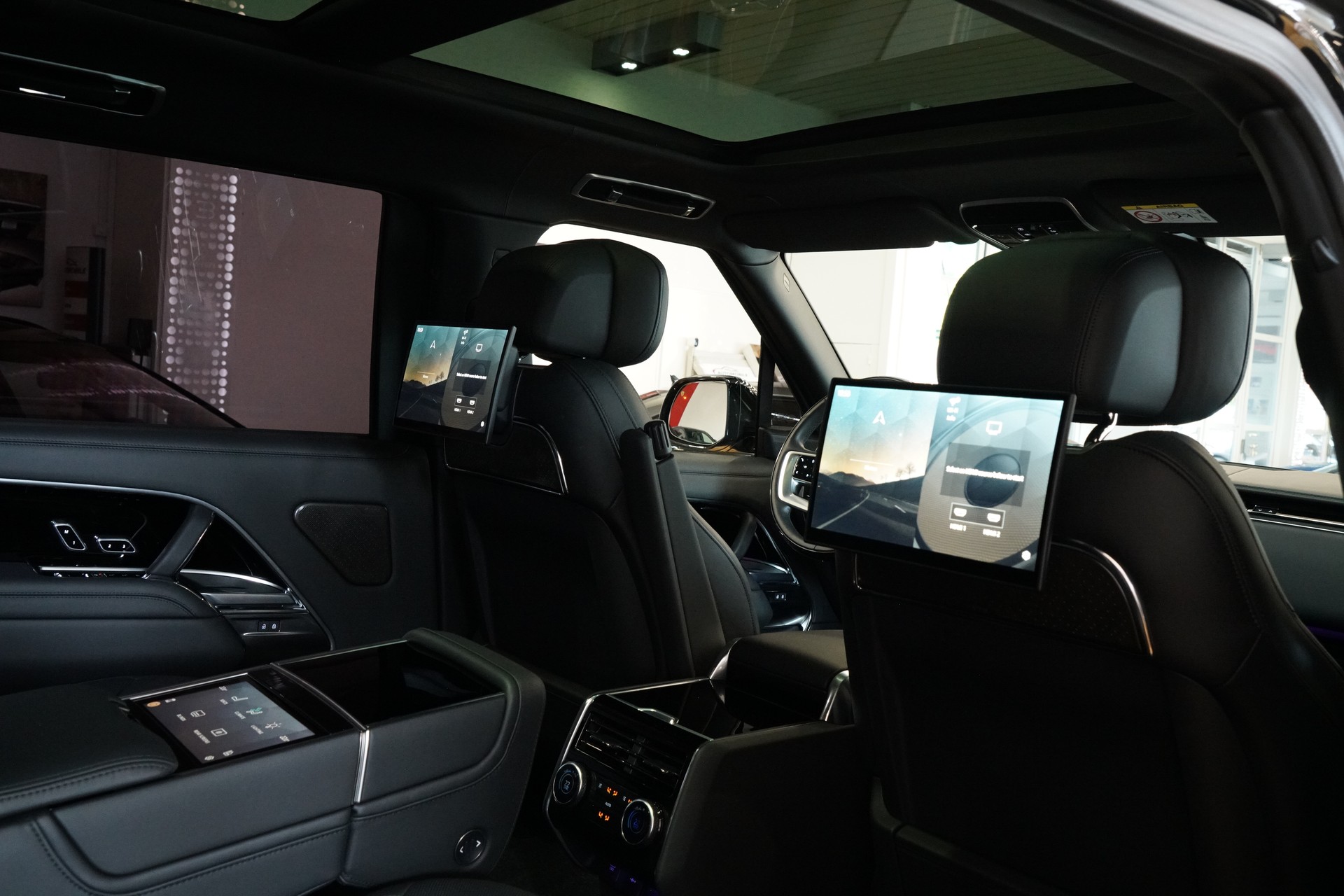 LAND ROVER Range Rover LWB P460e Si6 PHEV Autobiography Automatic-image-19