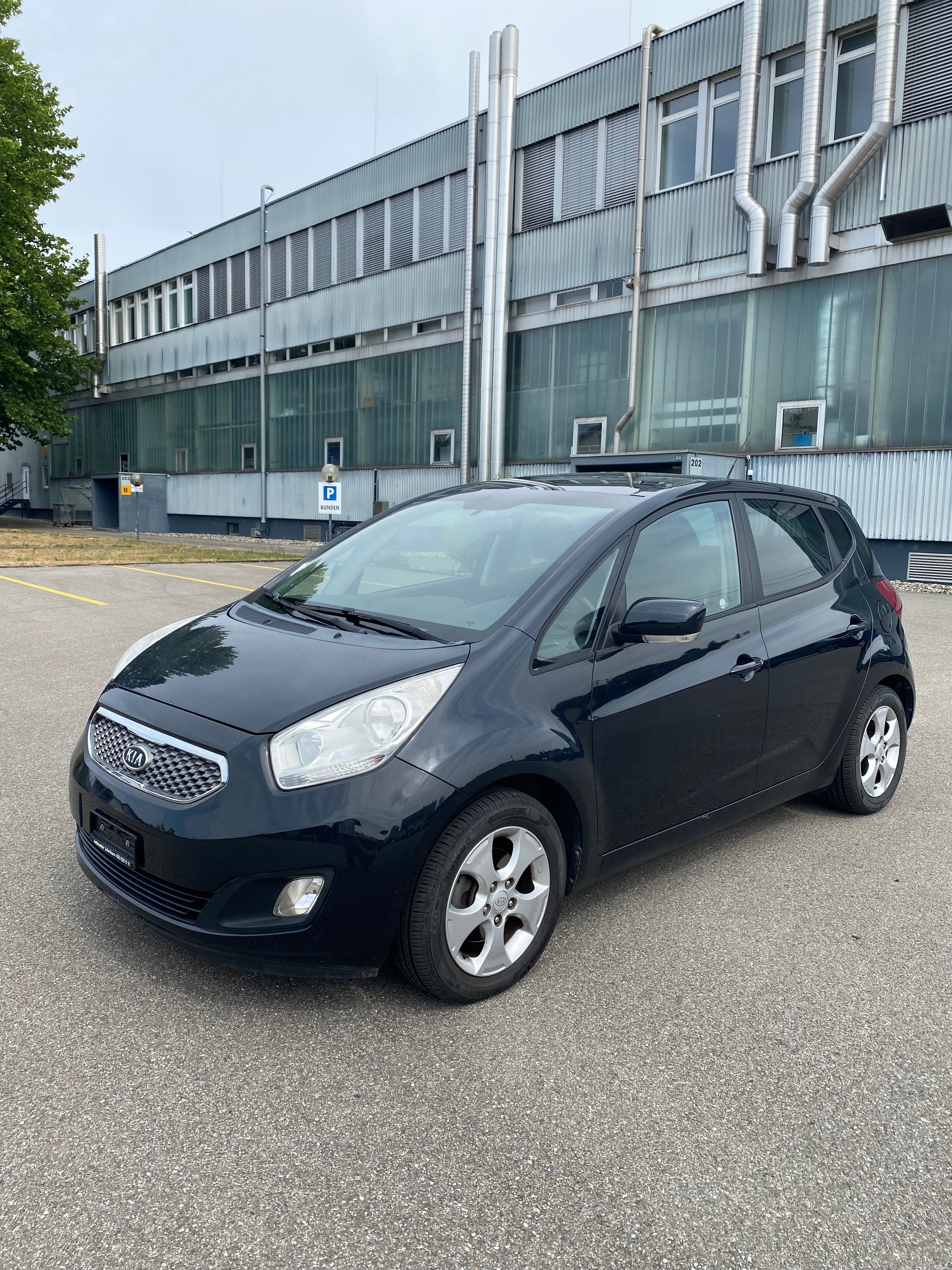 KIA Venga 1.6 CVVT Trend Automatic-image-4