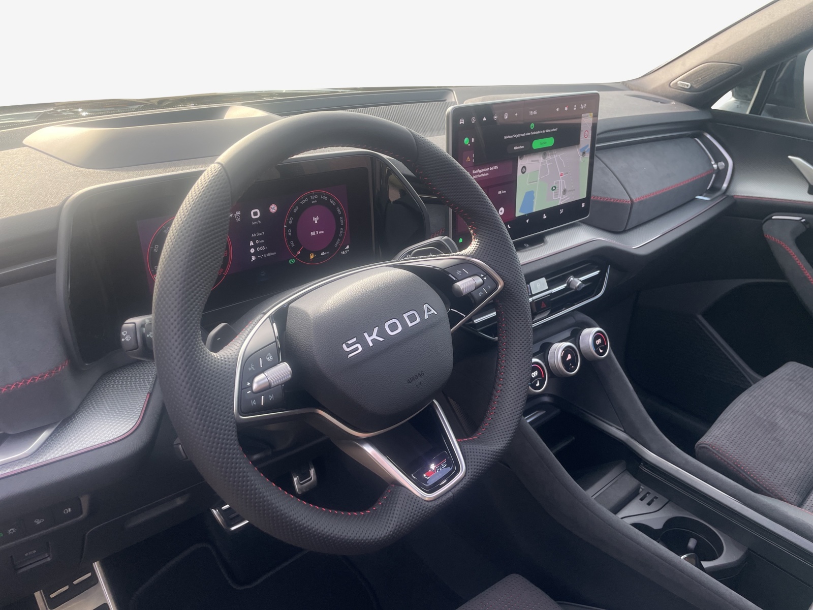 SKODA Kodiaq 2.0 TSI RS 4x4-image-10