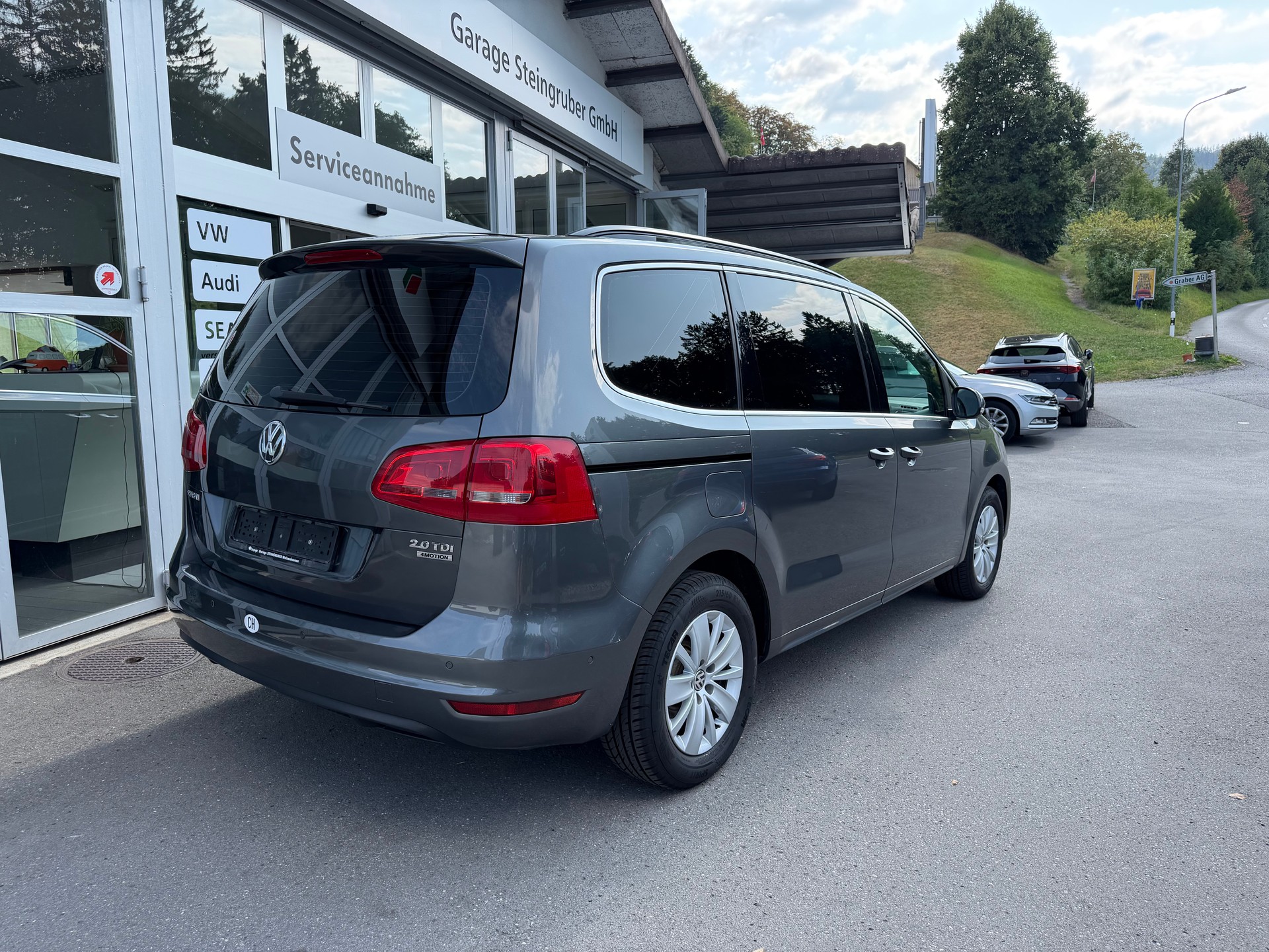 VW Sharan 2.0 TDI BMT Comfortline 4Motion-image-5
