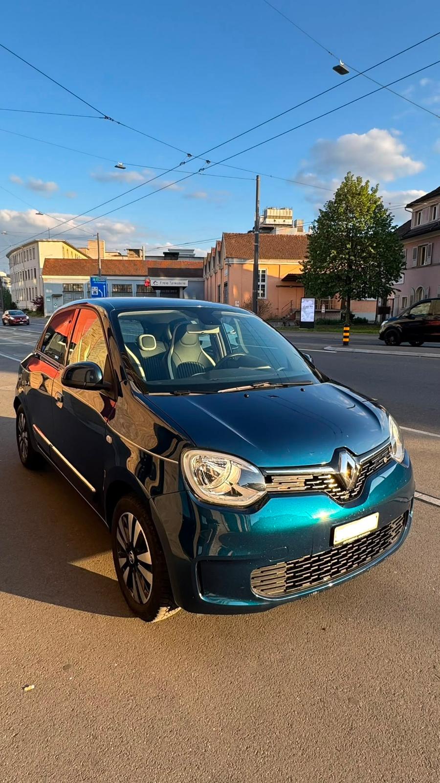 RENAULT 1.0 SCe 65 Urban Night