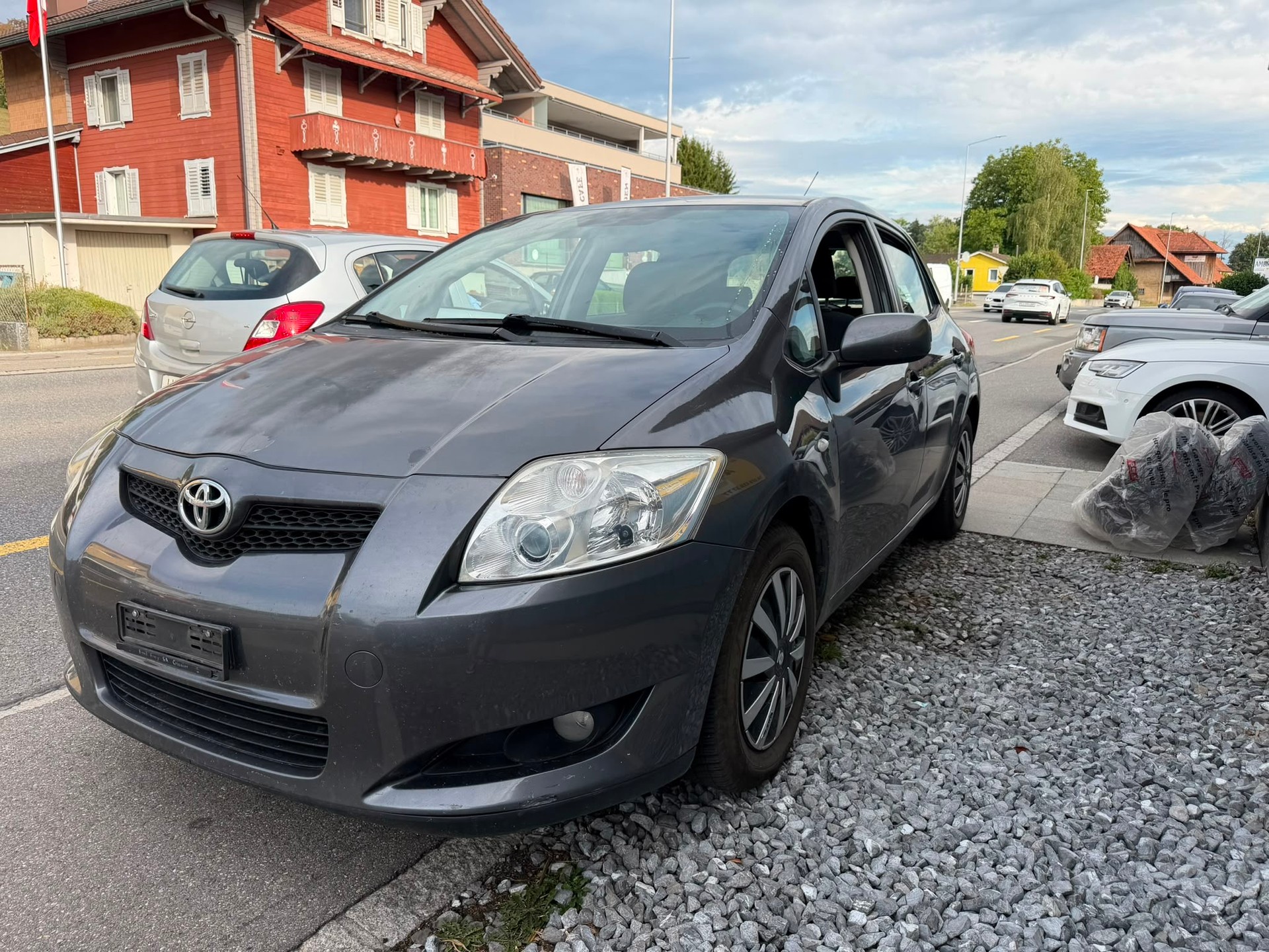 TOYOTA Auris 1.6 Linea Luna-showroom-element-1