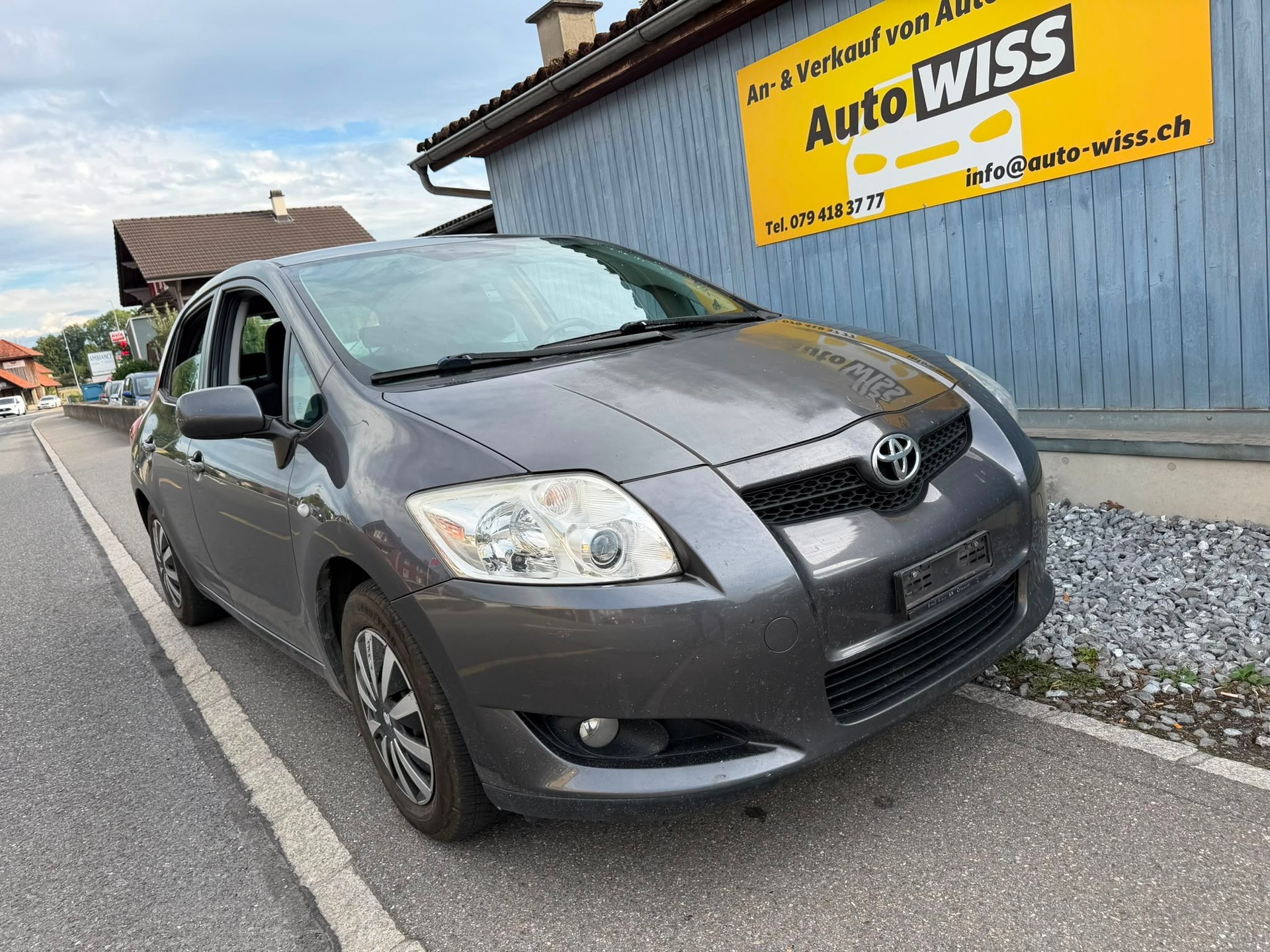 TOYOTA Auris 1.6 Linea Luna-showroom-element-2