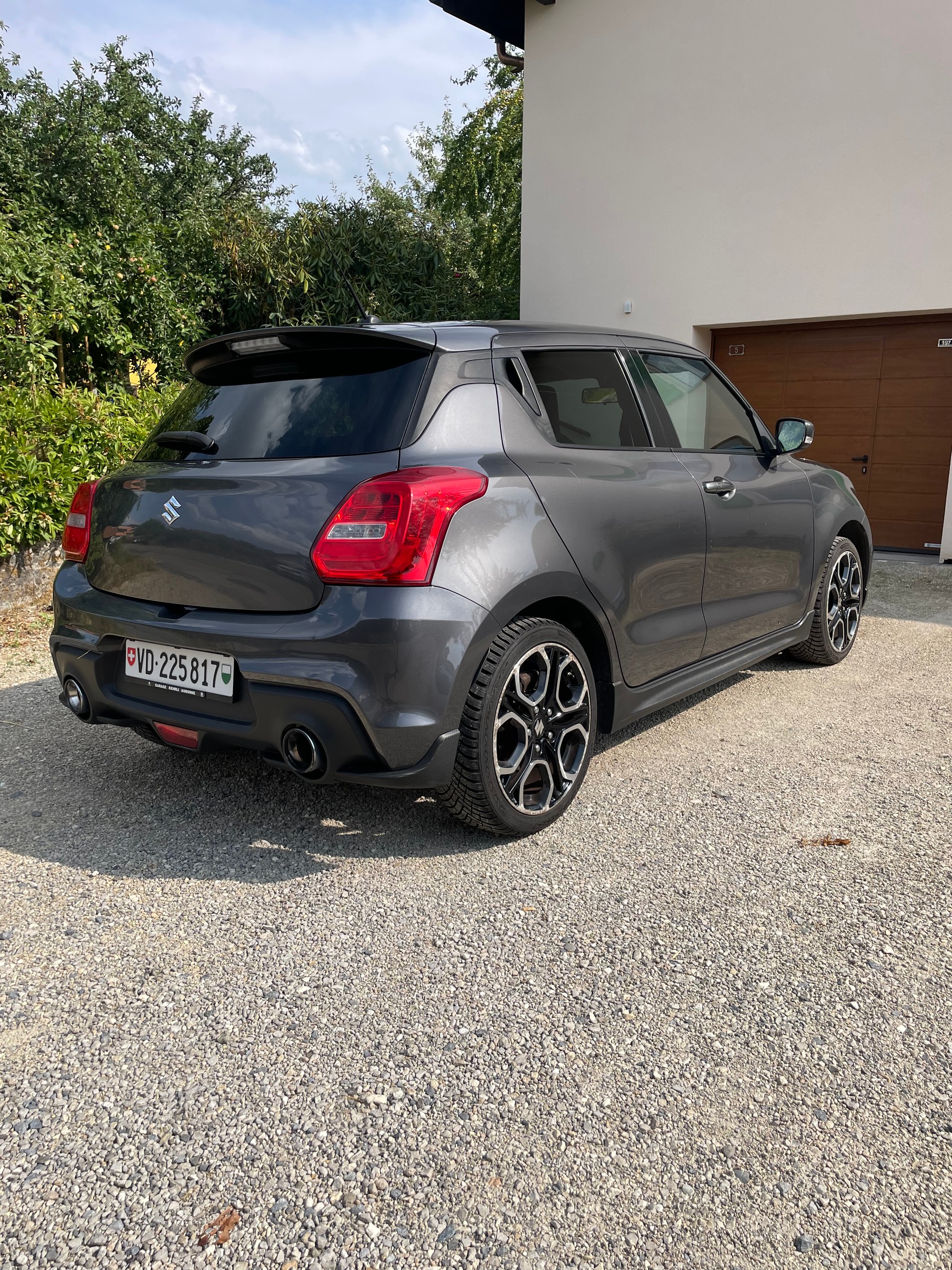 SUZUKI 1.4 T Sport Compact Top-image-2