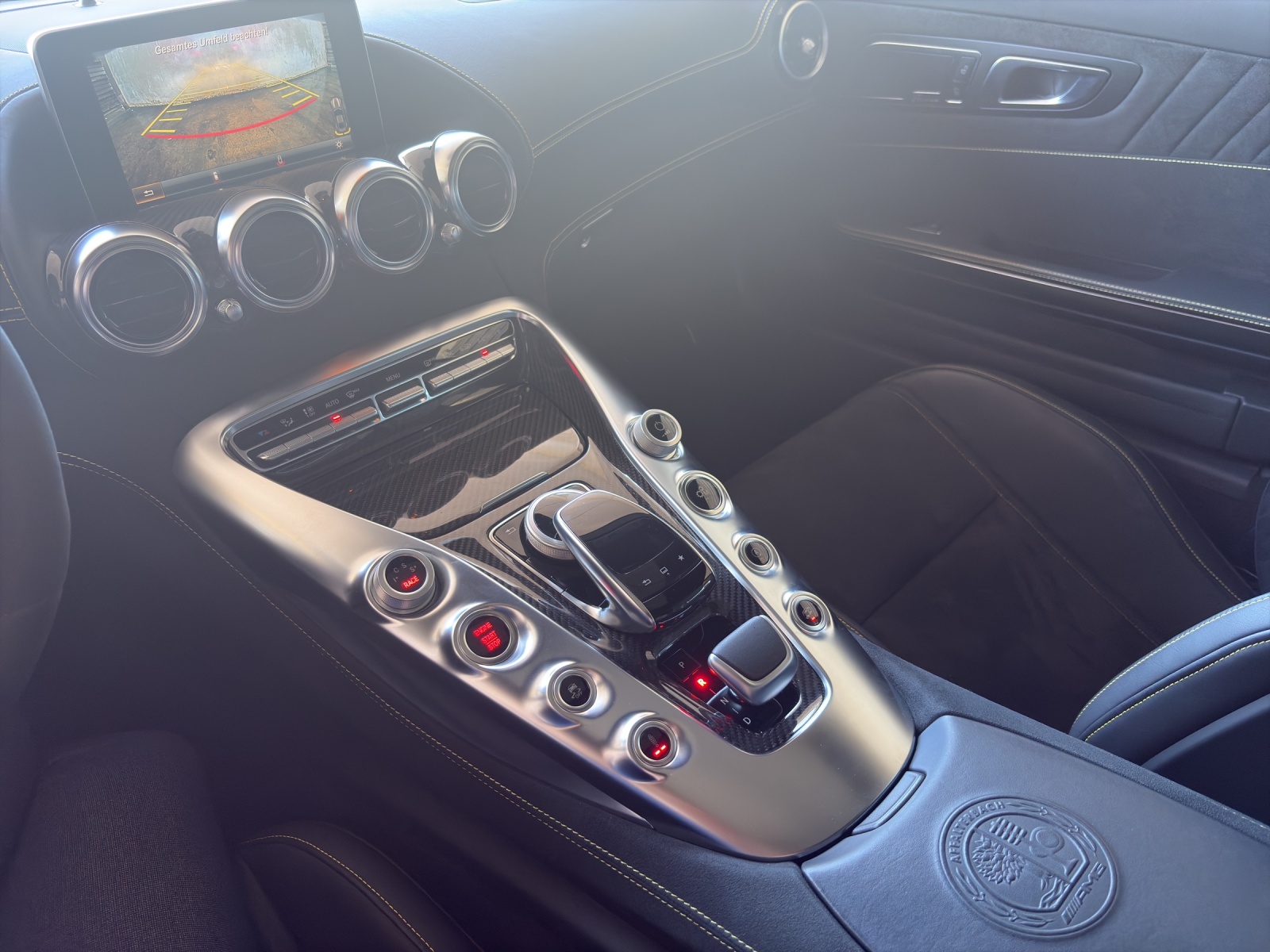 MERCEDES-BENZ AMG GT S Coupé-image-12