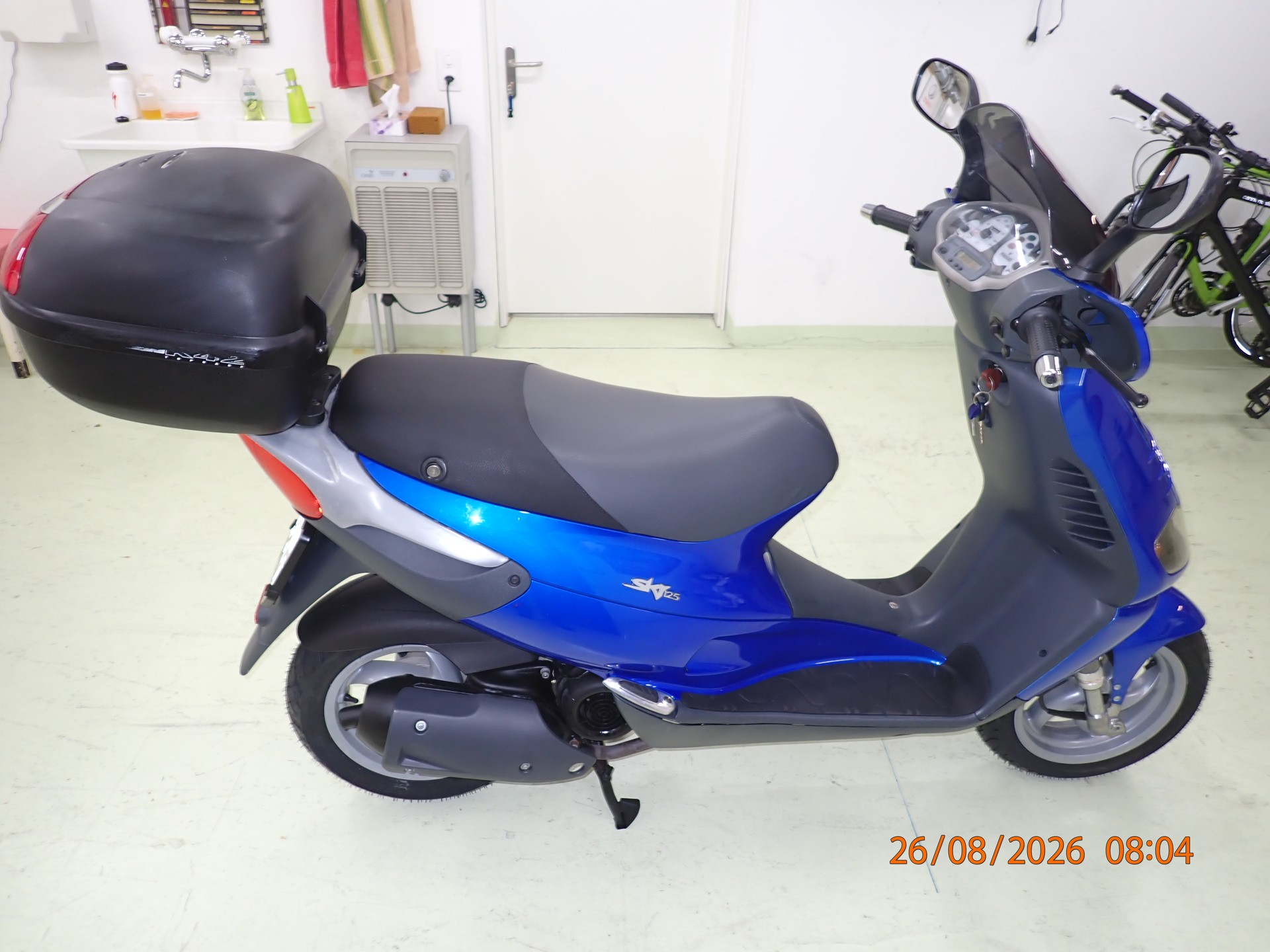 PIAGGIO SKR 125-image-2