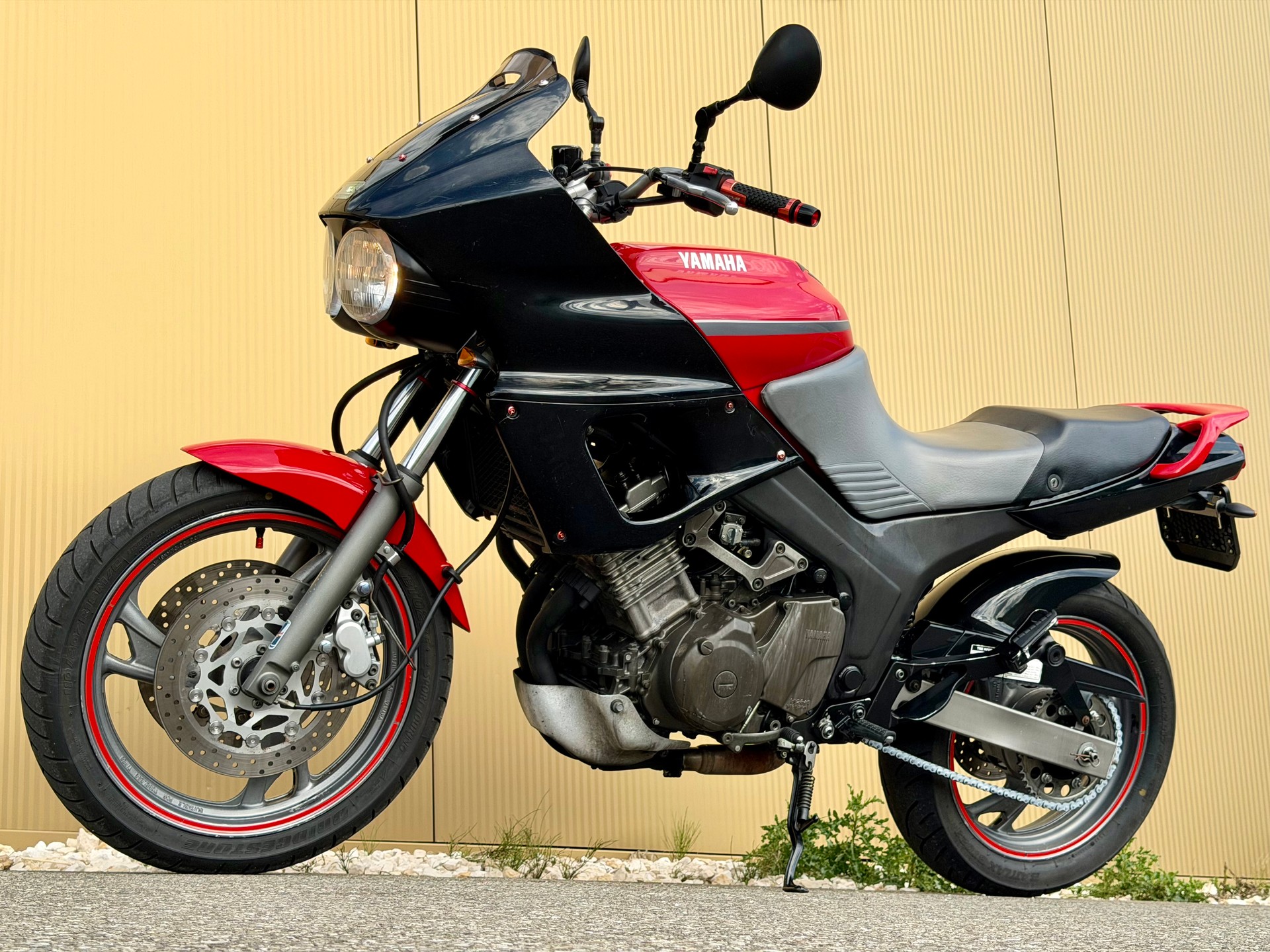 YAMAHA TDM 850-image-9