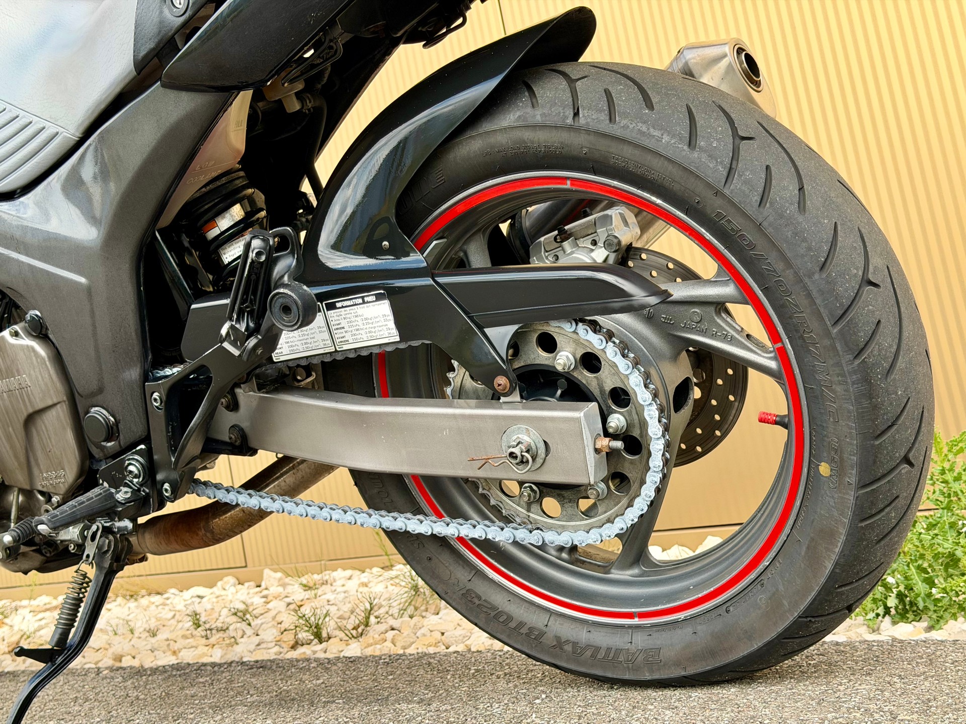 YAMAHA TDM 850-image-13