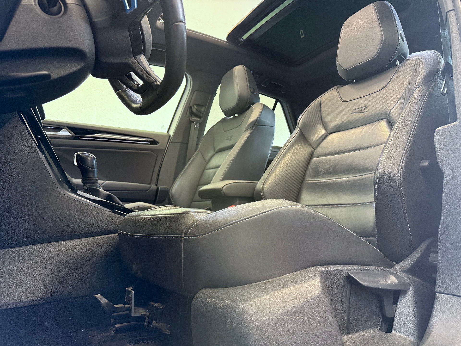 VW T-Roc 2.0 TSI R DSG 4Motion-image-19