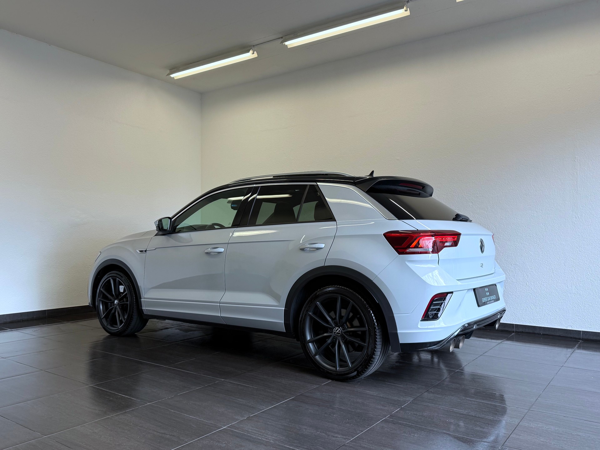 VW T-Roc 2.0 TSI R DSG 4Motion-image-7
