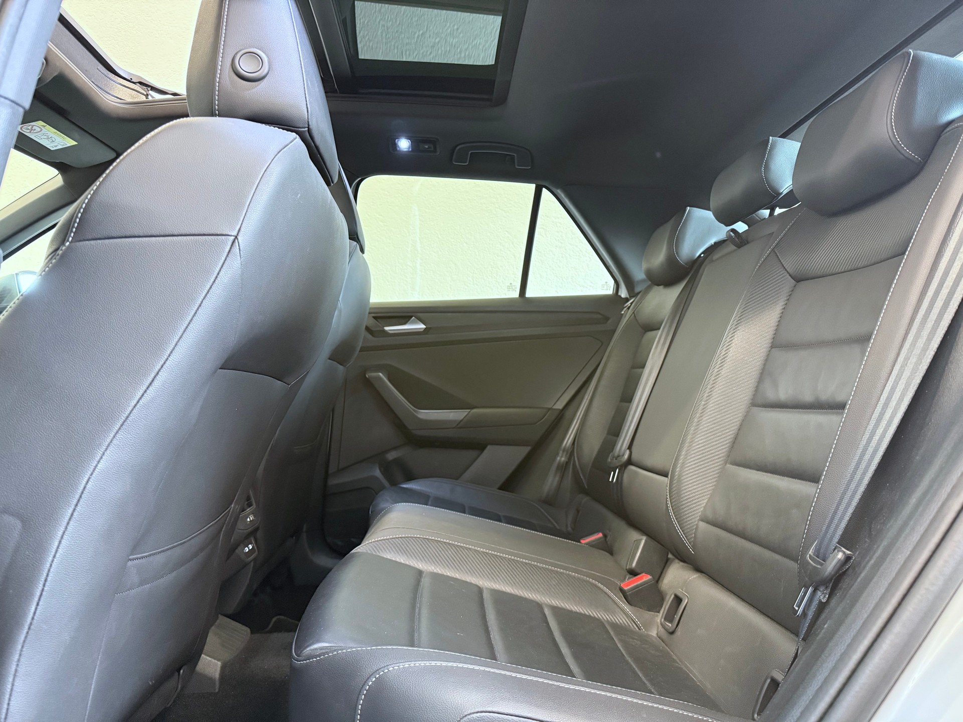 VW T-Roc 2.0 TSI R DSG 4Motion-image-23