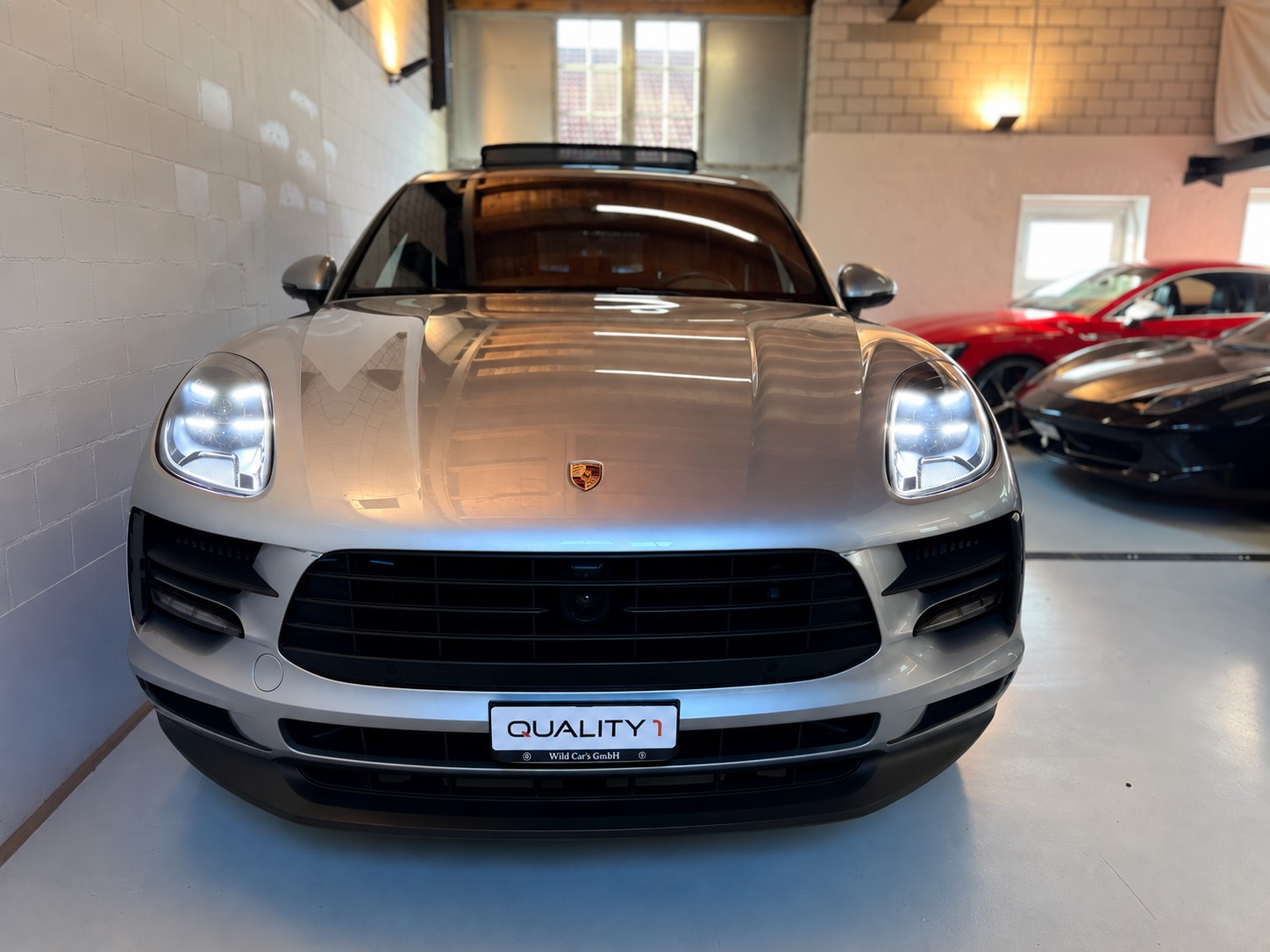 PORSCHE Macan S PDK-showroom-element-1