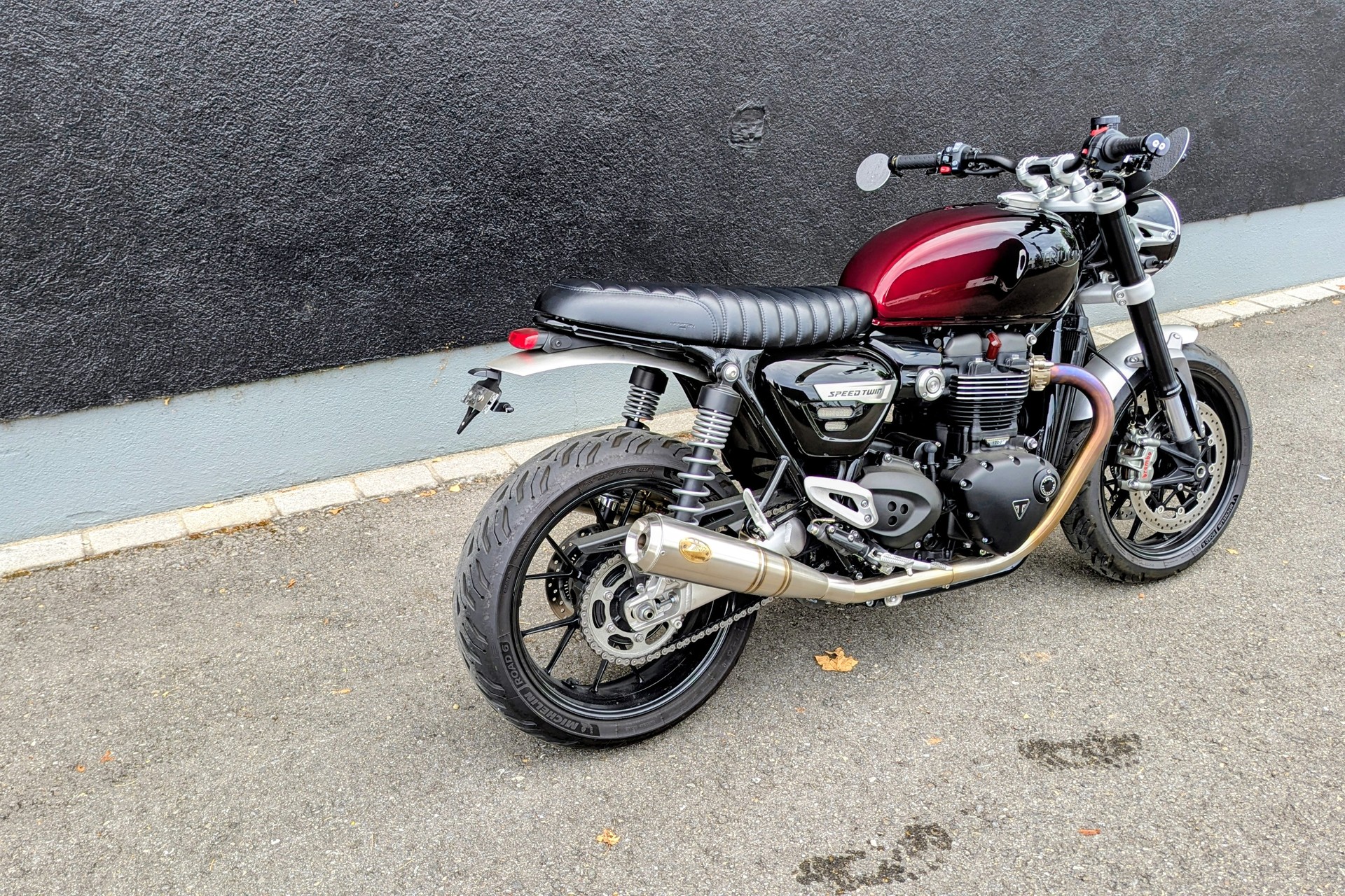 TRIUMPH Speed Twin 1200-image-2