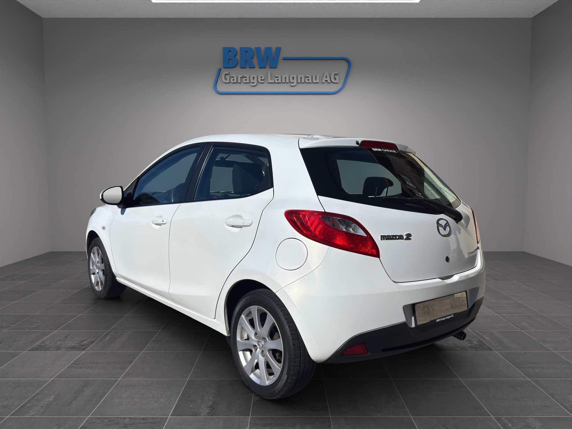 MAZDA 2 1.3i 16V Exclusive-showroom-element-2