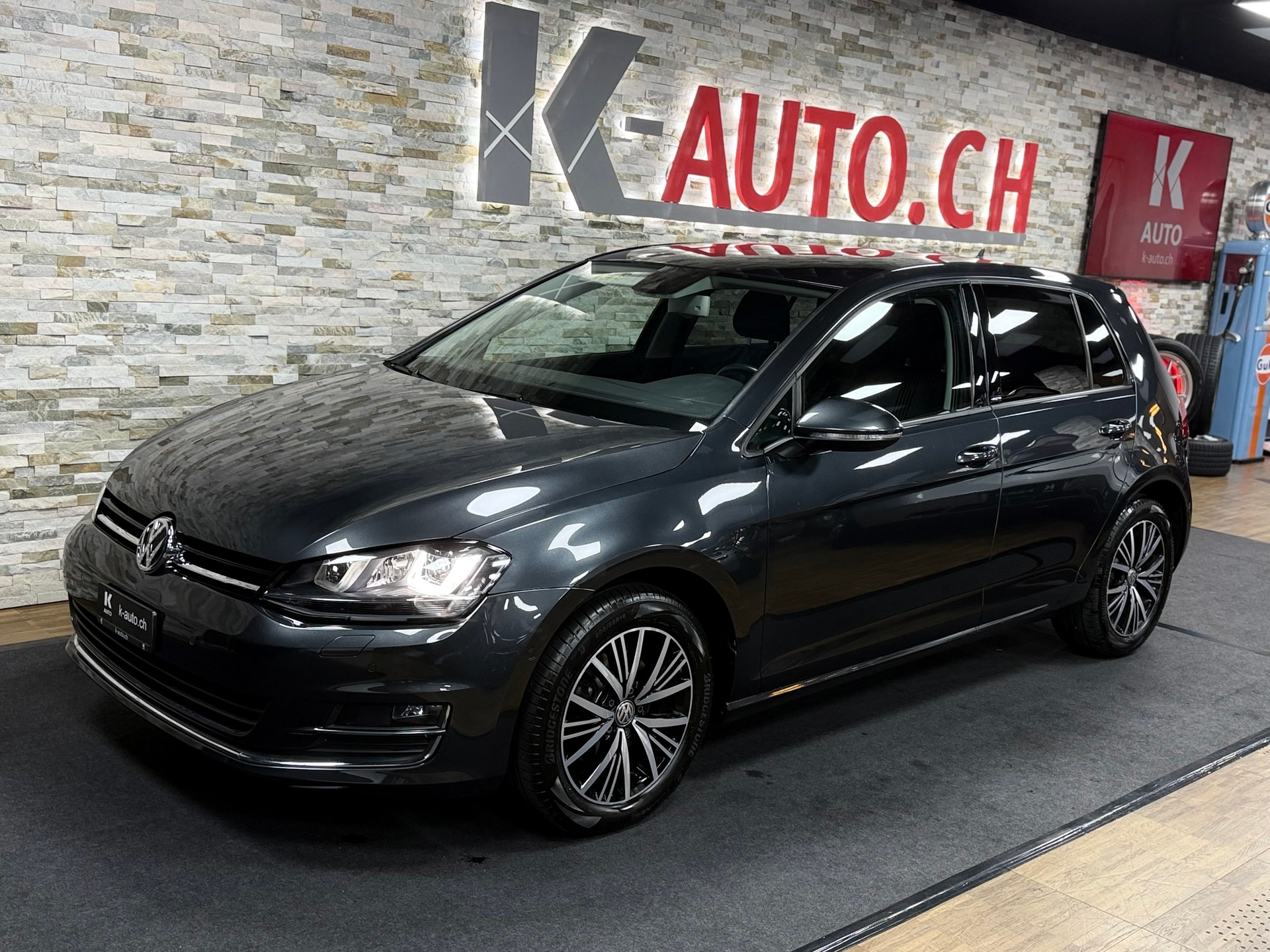 VW Golf 2.0 TDI Allstar DSG-showroom-element-1