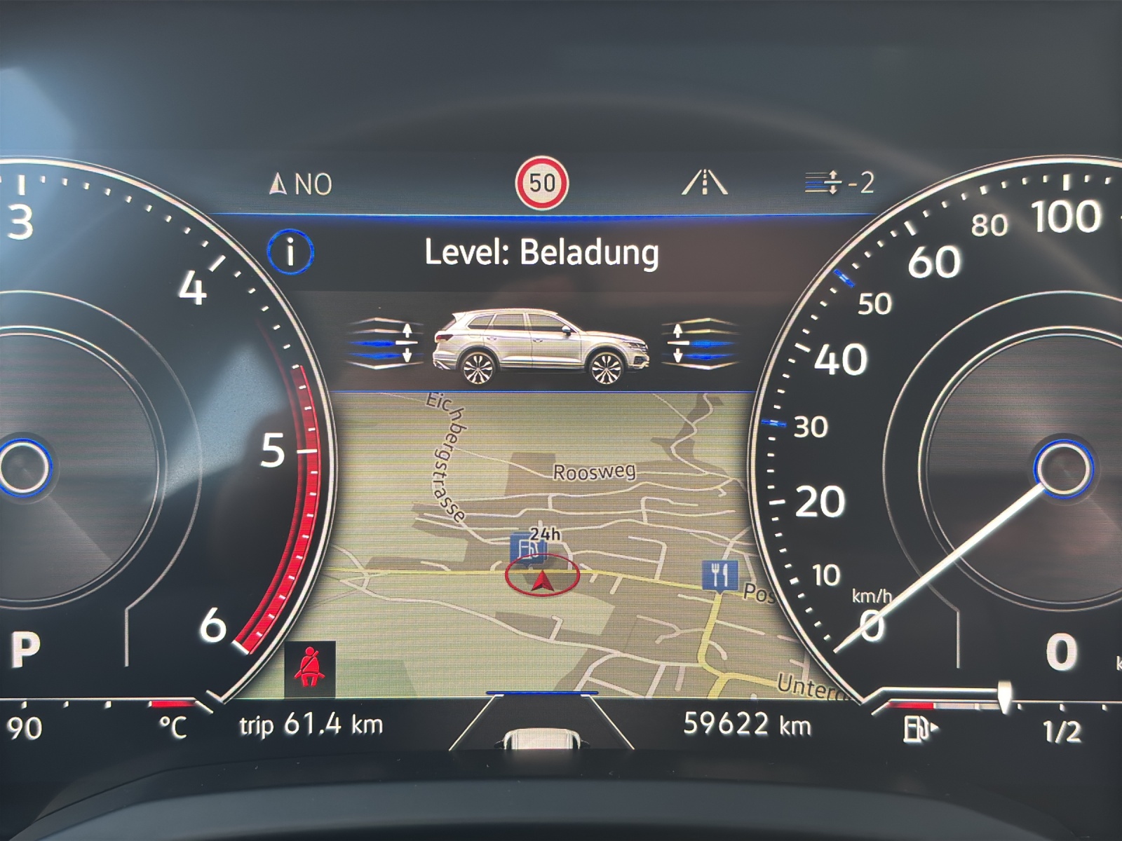 VW Touareg 3.0 TDI R Line Tiptronic mit AHK, Sitzbelüftung & Panorama-Ausstell-/Schiebedach-image-15