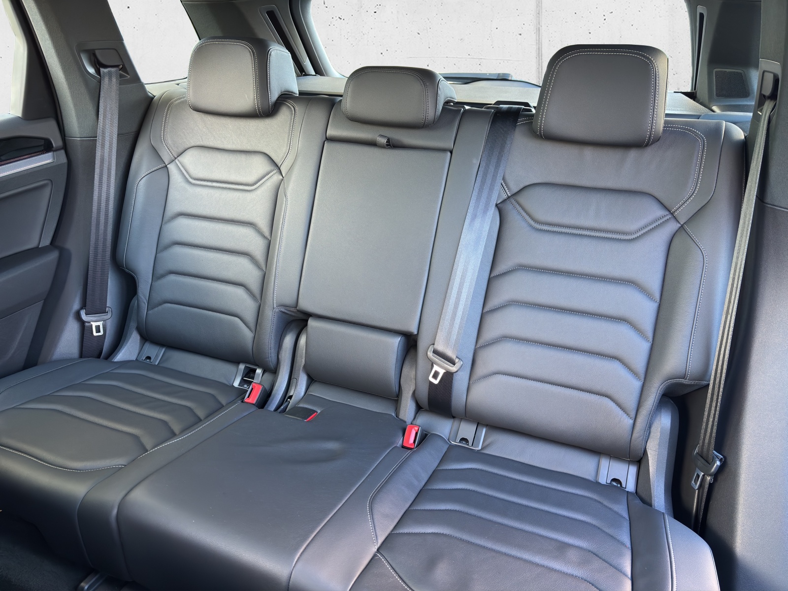 VW Touareg 3.0 TDI R Line Tiptronic mit AHK, Sitzbelüftung & Panorama-Ausstell-/Schiebedach-image-29